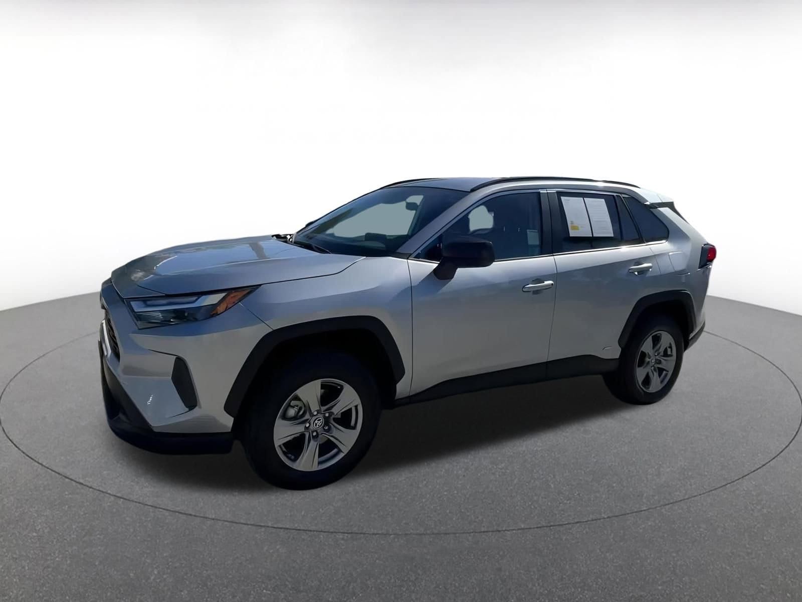 Thumbnail: 2025 Toyota RAV4 - 8