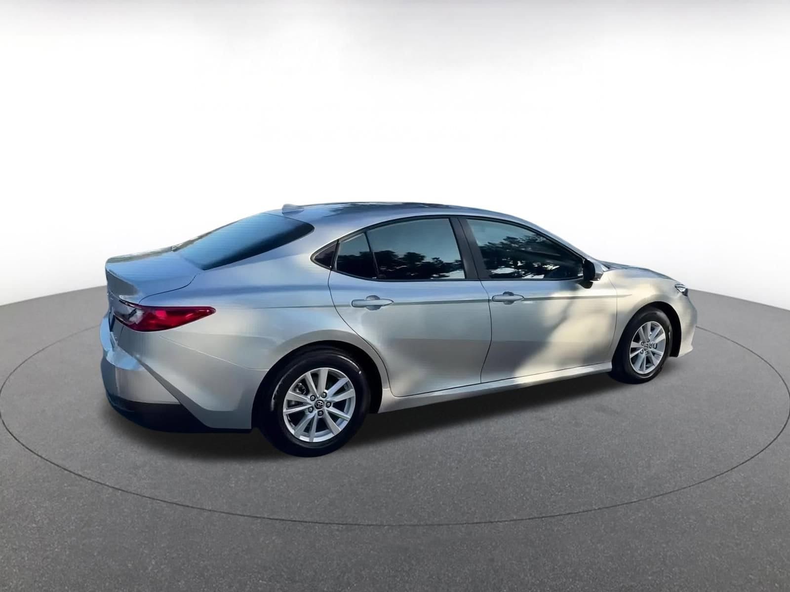 Thumbnail: 2025 Toyota Camry - 15