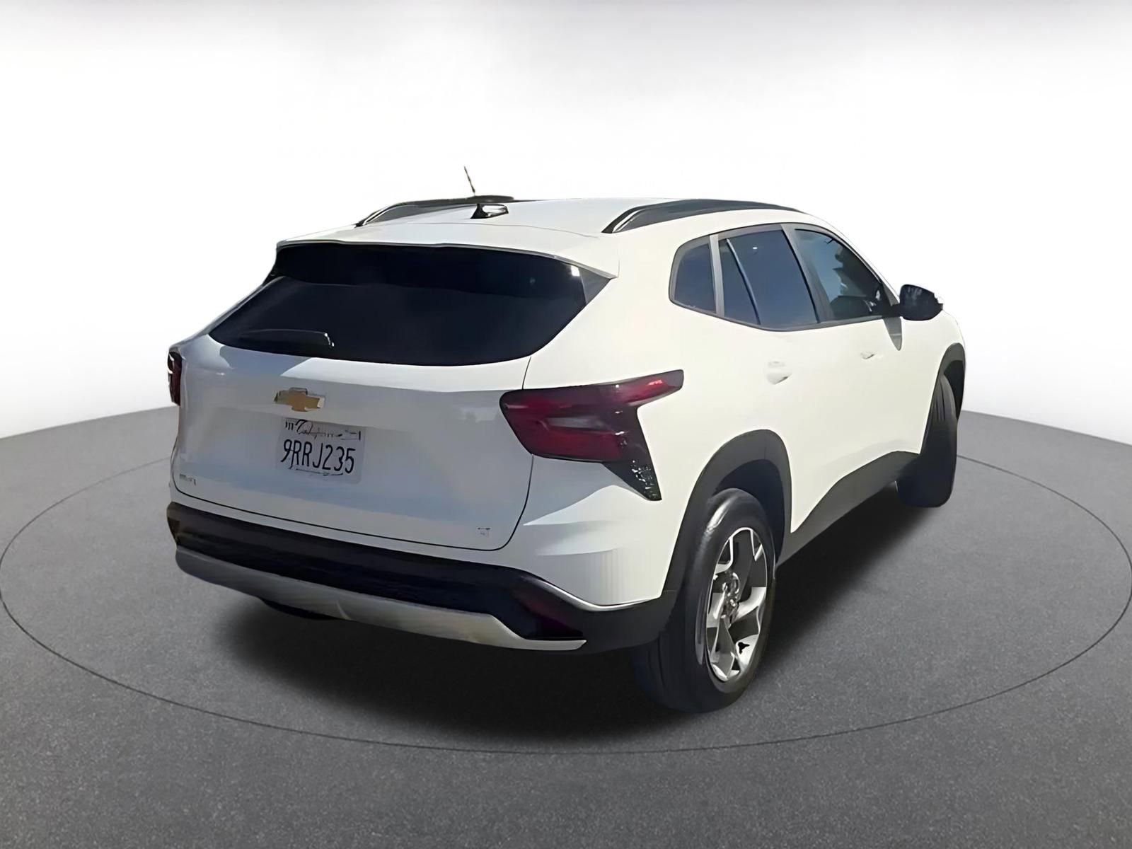 Thumbnail: 2025 Chevrolet Trax - 14