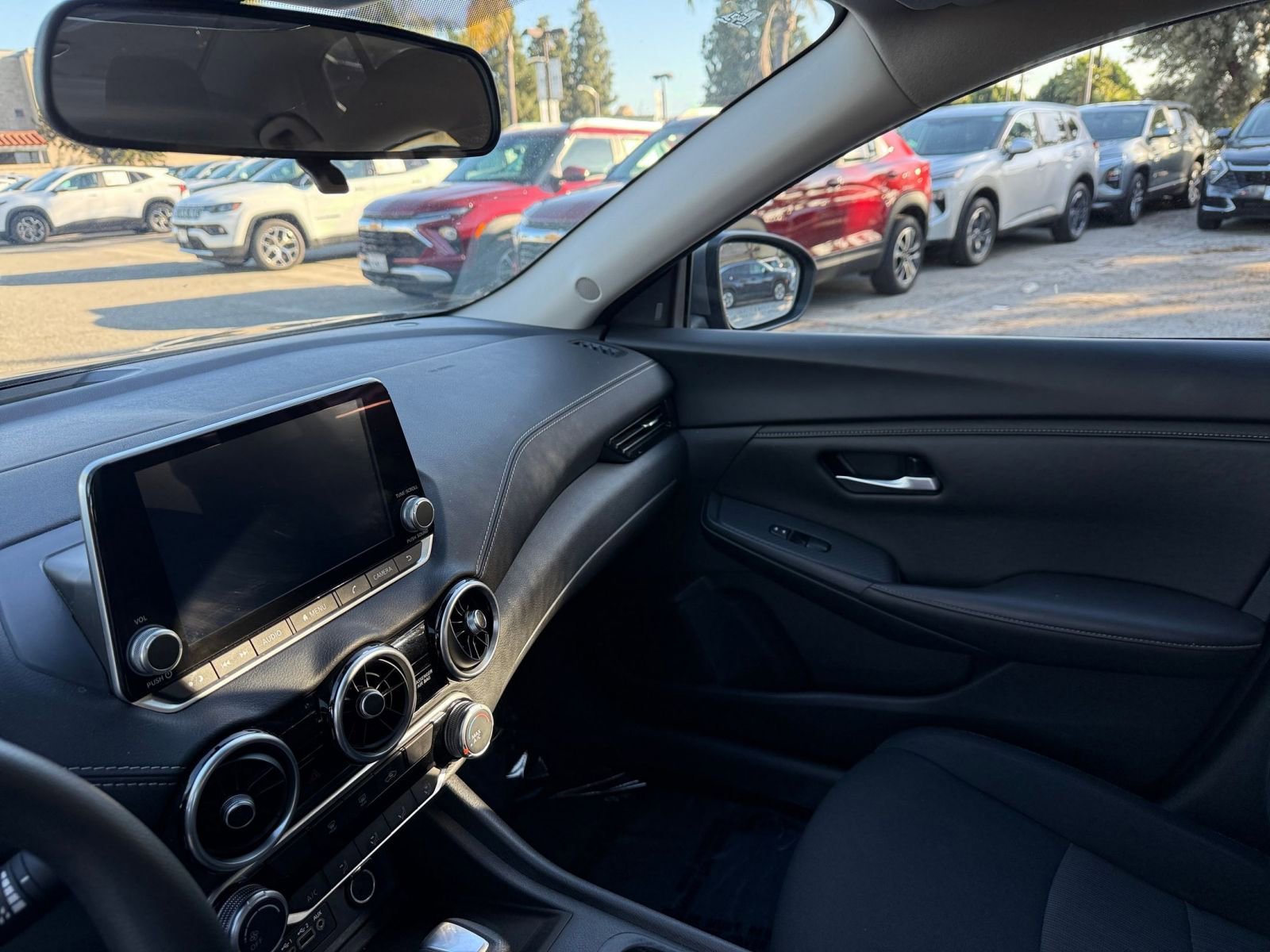 Thumbnail: 2025 Nissan Sentra - 31