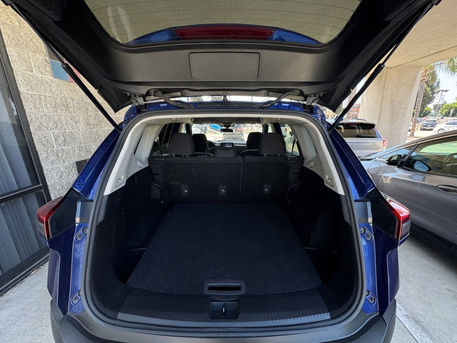 Thumbnail: 2023 Nissan Rogue - 30