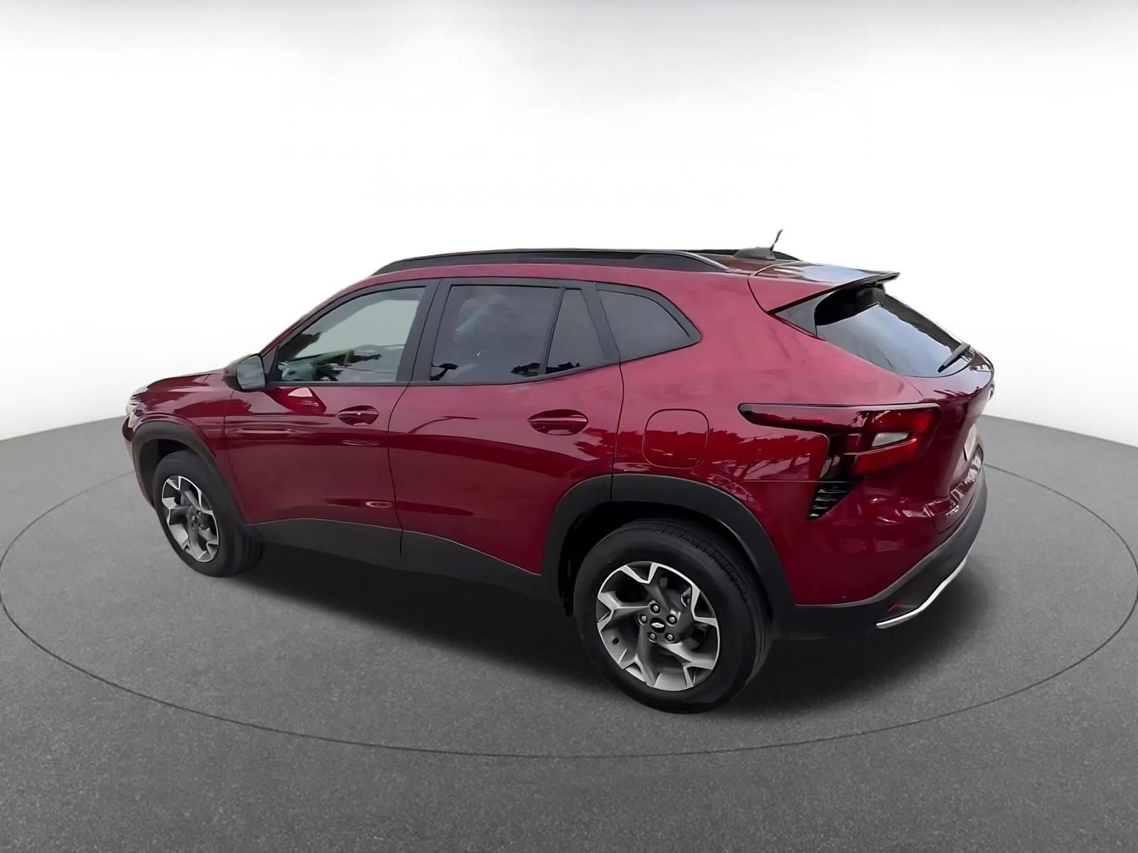 Thumbnail: 2025 Chevrolet Trax - 8
