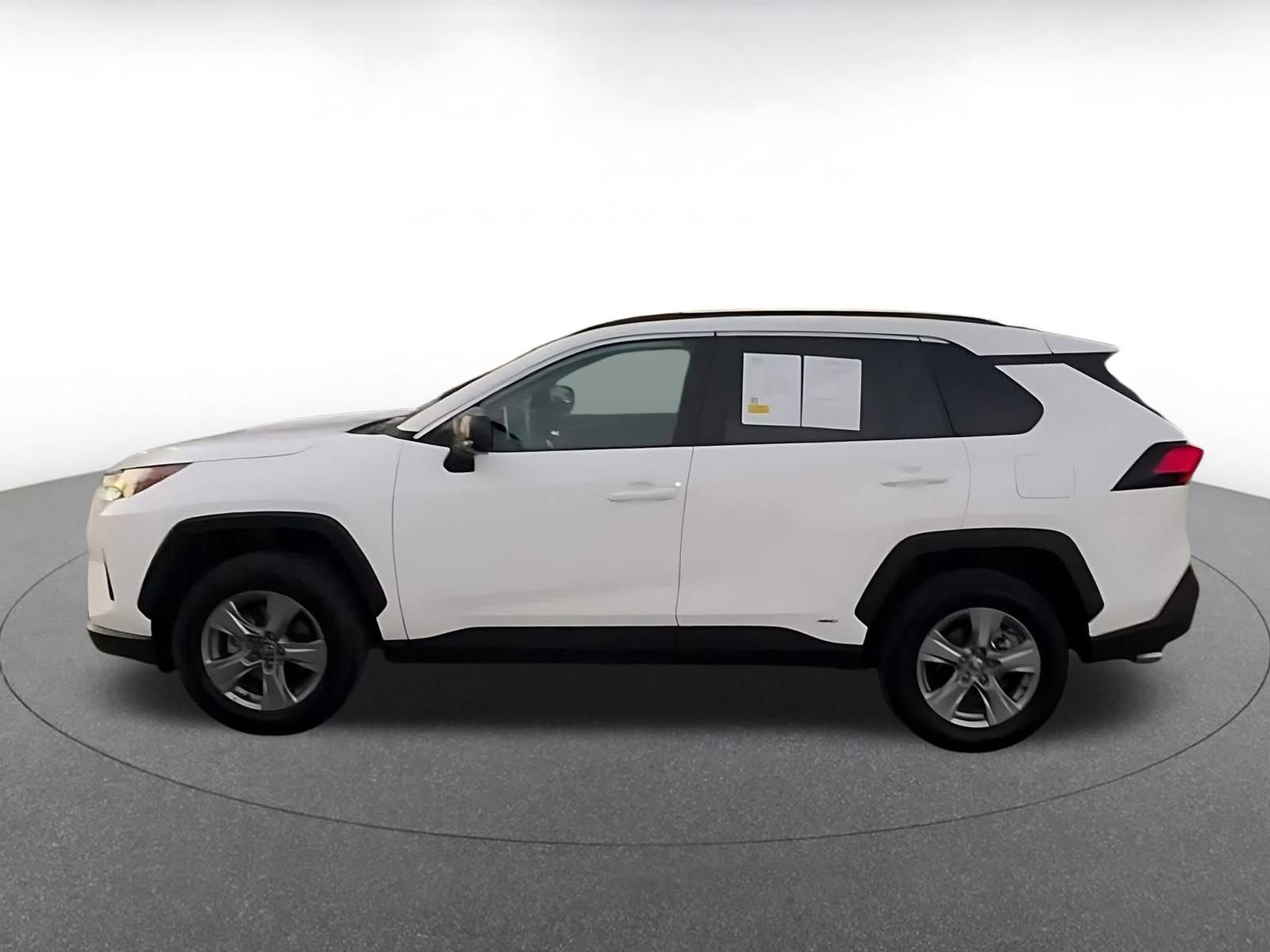 Thumbnail: 2025 Toyota RAV4 - 9