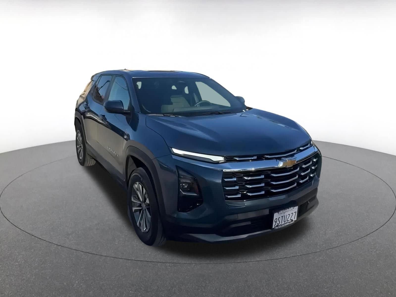 Thumbnail: 2025 Chevrolet Equinox - 3