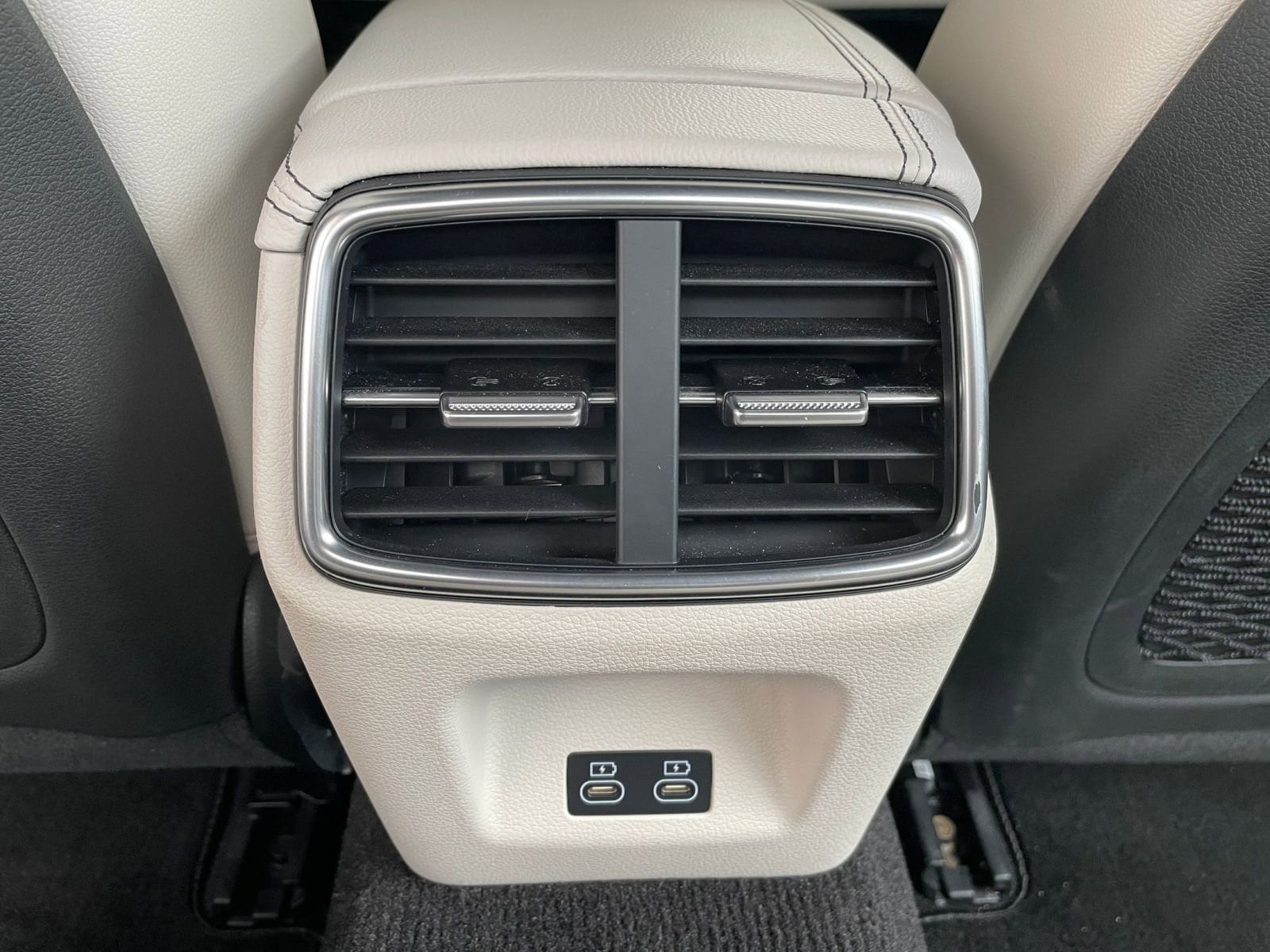 Thumbnail: 2025 Genesis G70 - 24