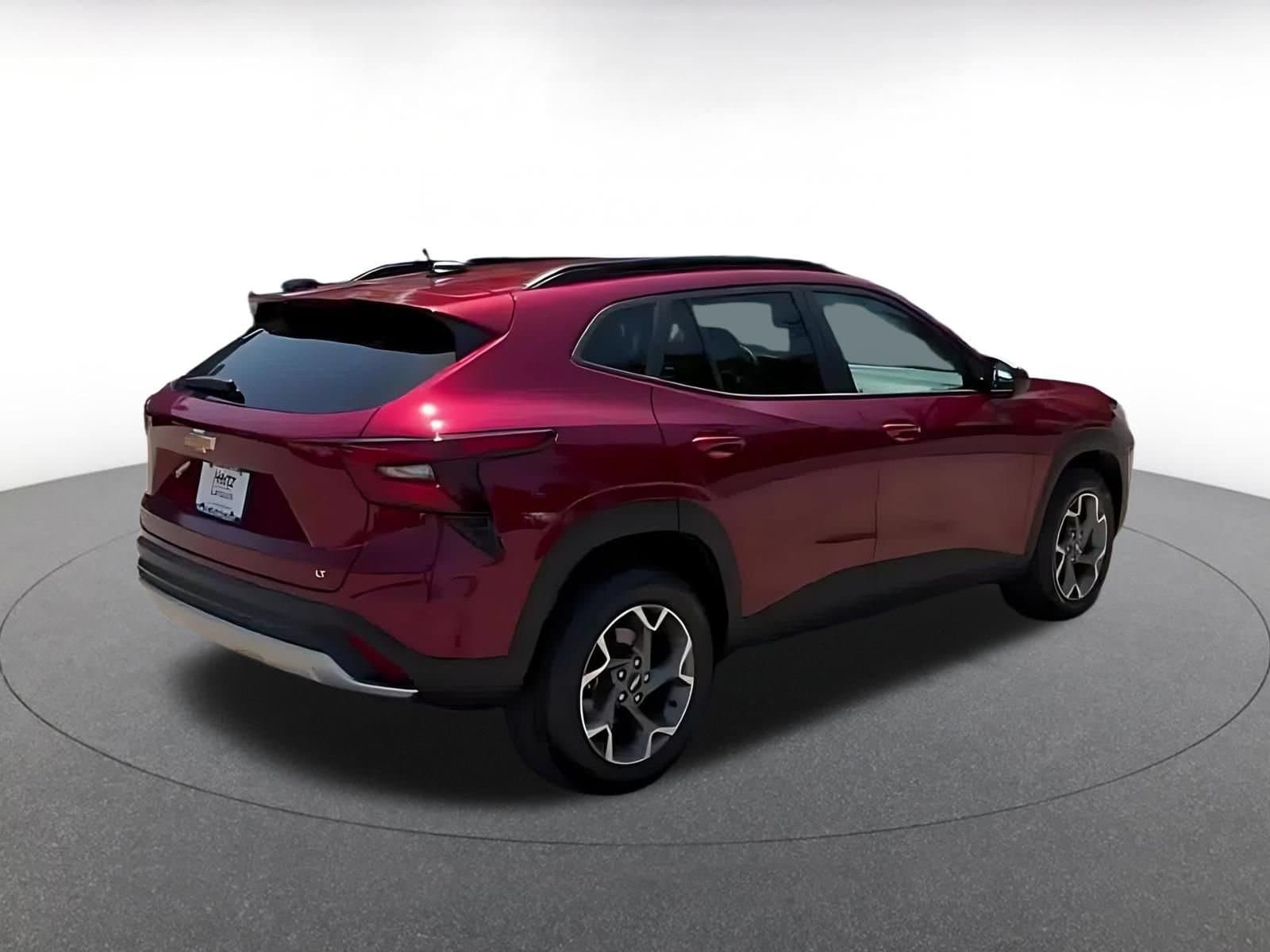 Thumbnail: 2025 Chevrolet Trax - 12