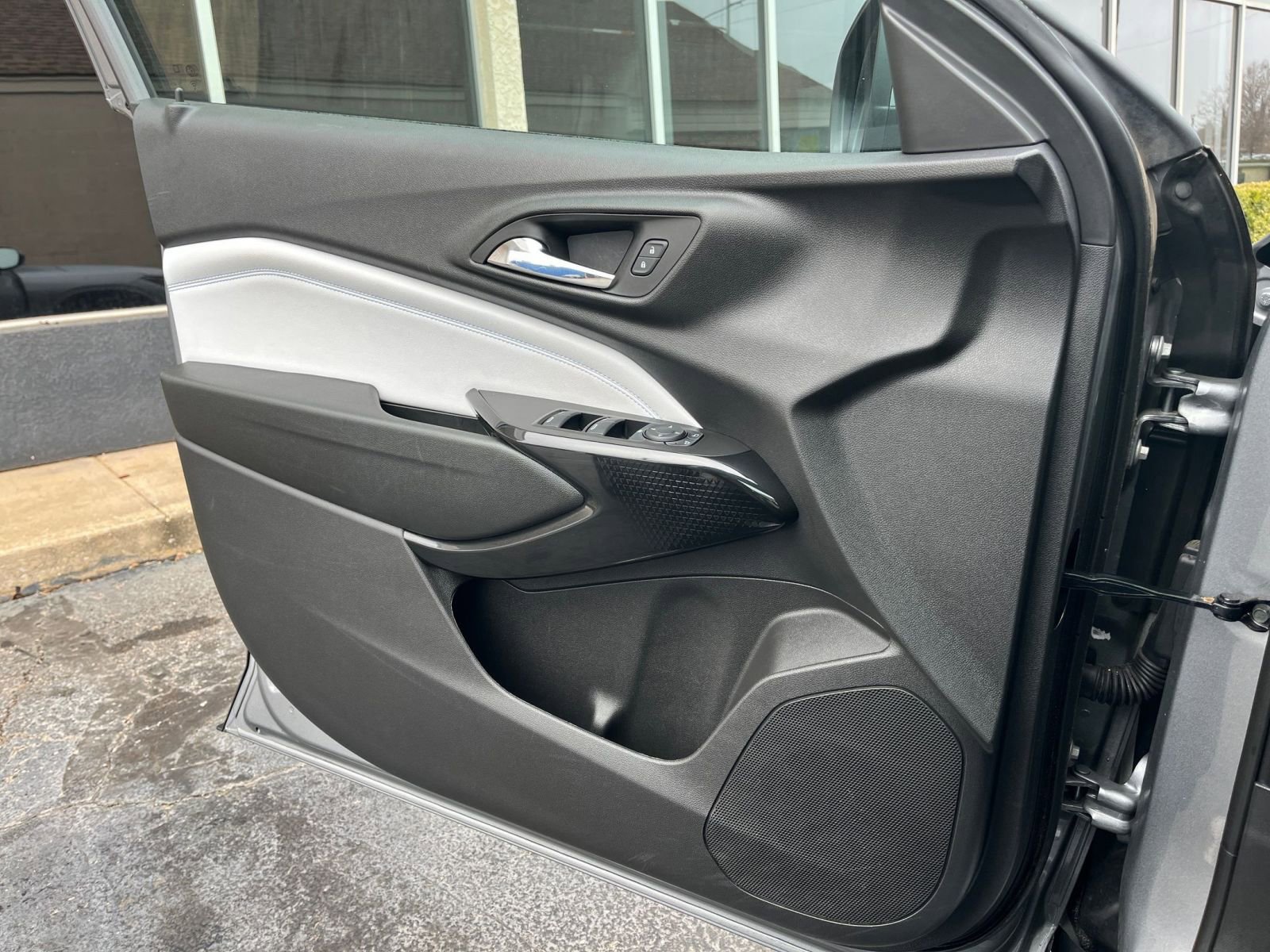 Thumbnail: 2025 Chevrolet Trax - 20