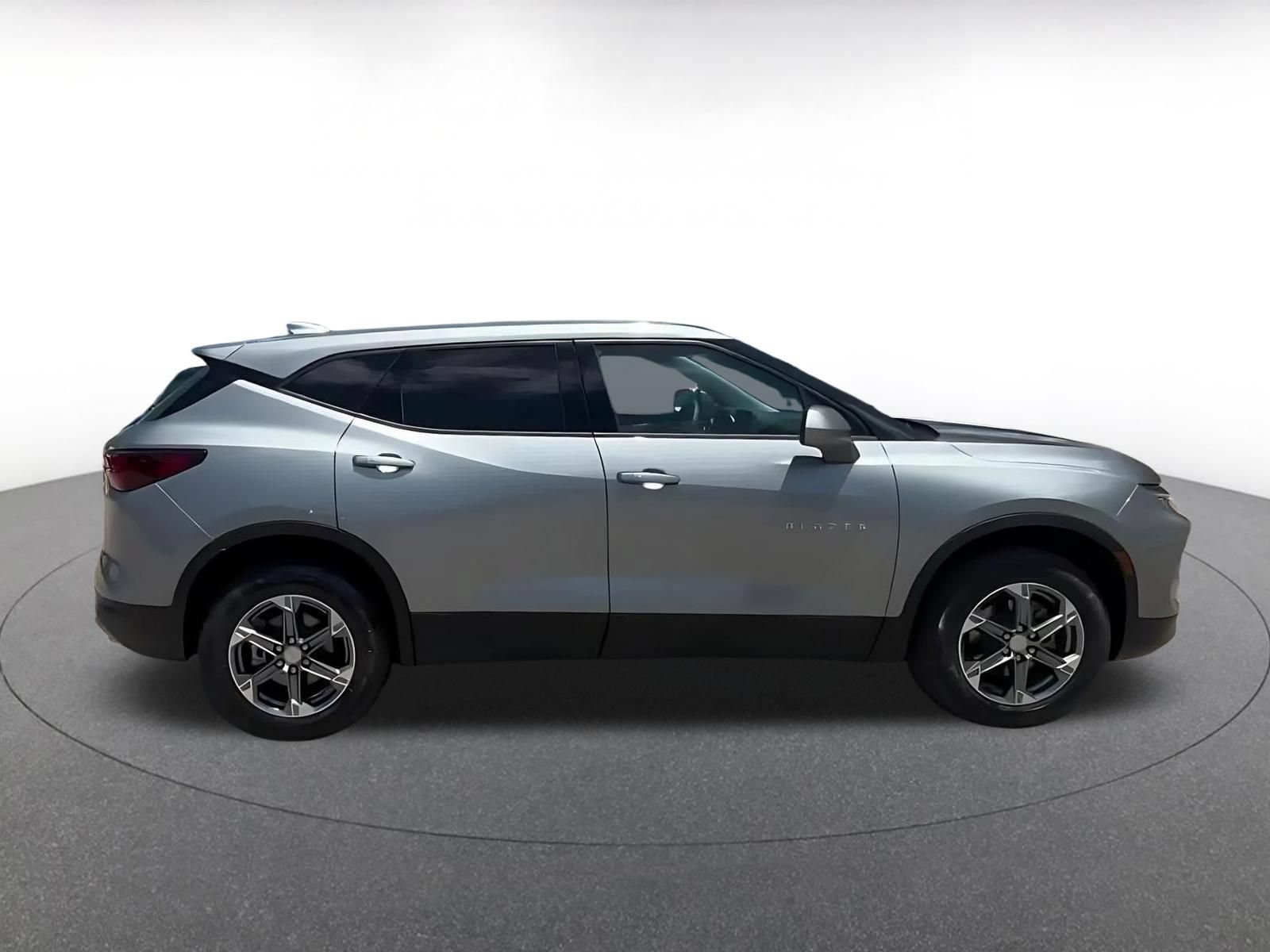 Thumbnail: 2025 Chevrolet Blazer - 16