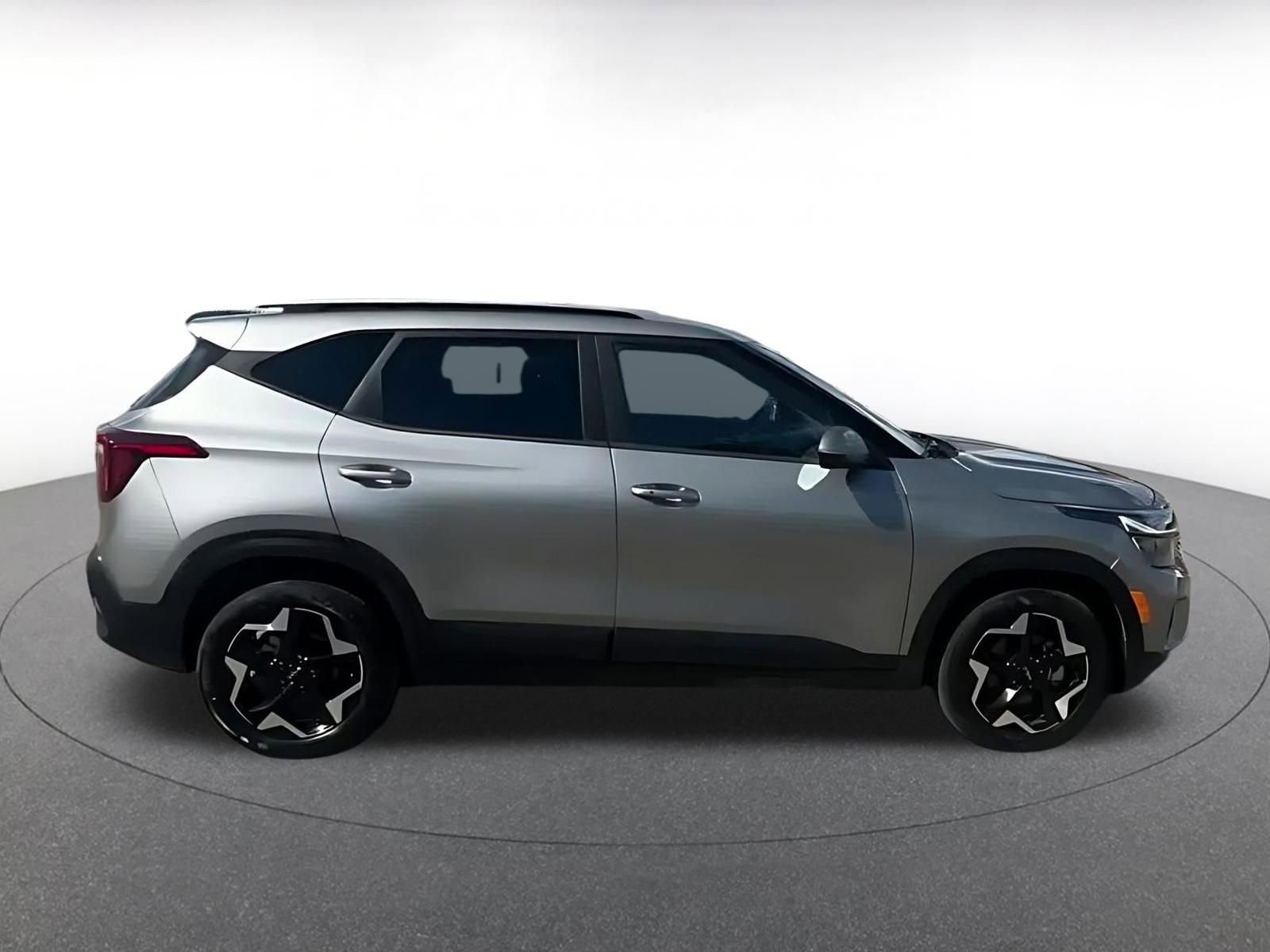 Thumbnail: 2025 Kia Seltos - 16