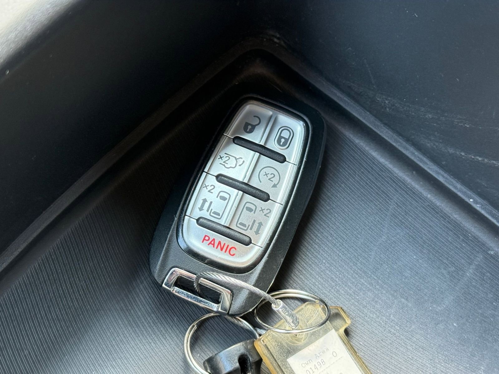 Thumbnail: 2025 Chrysler Pacifica - 23