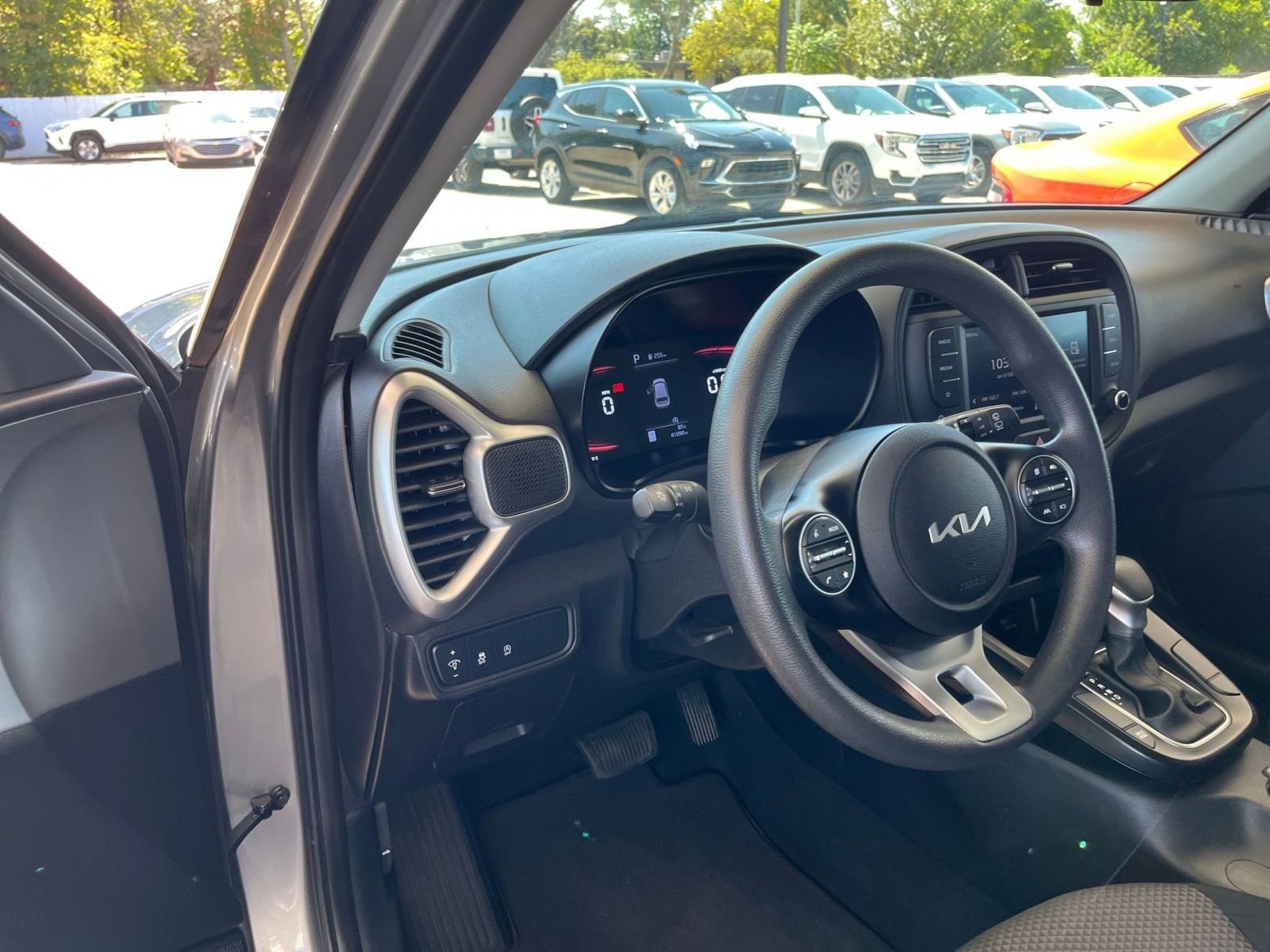 Thumbnail: 2024 Kia Soul - 32