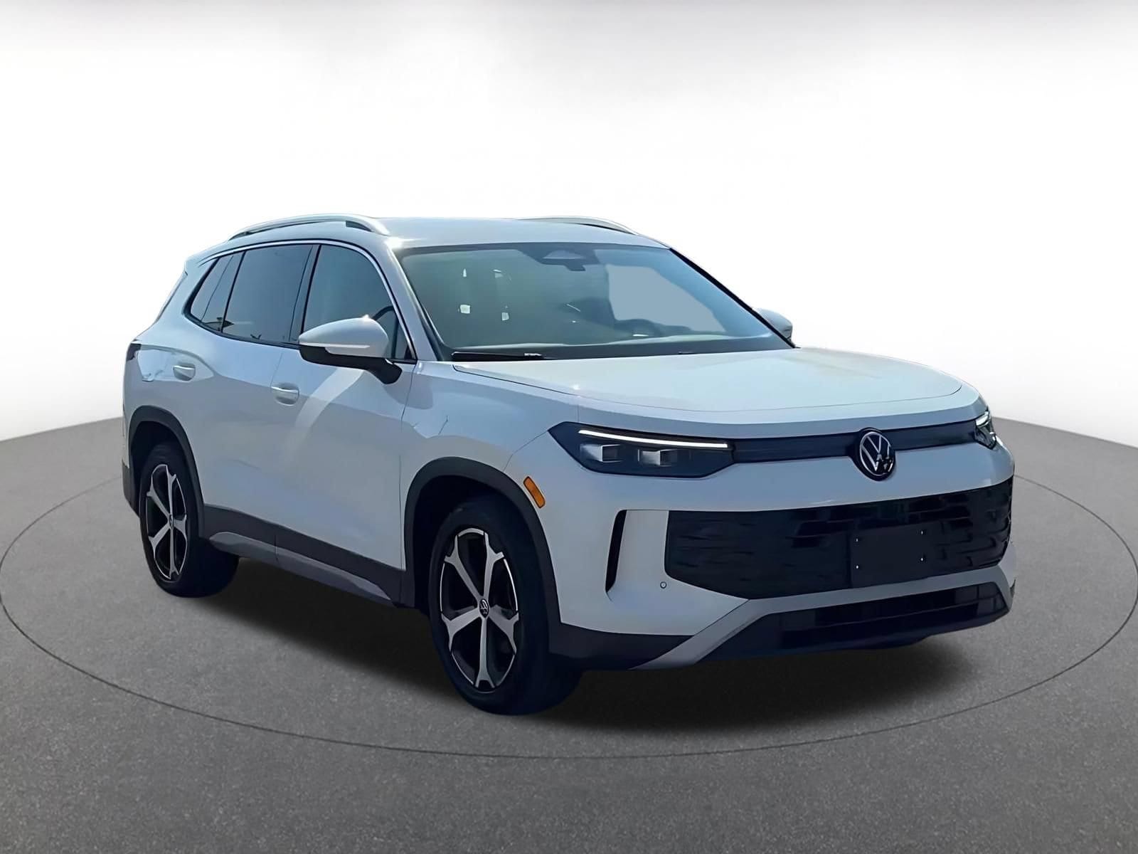 Thumbnail: 2026 Volkswagen Tiguan - 3
