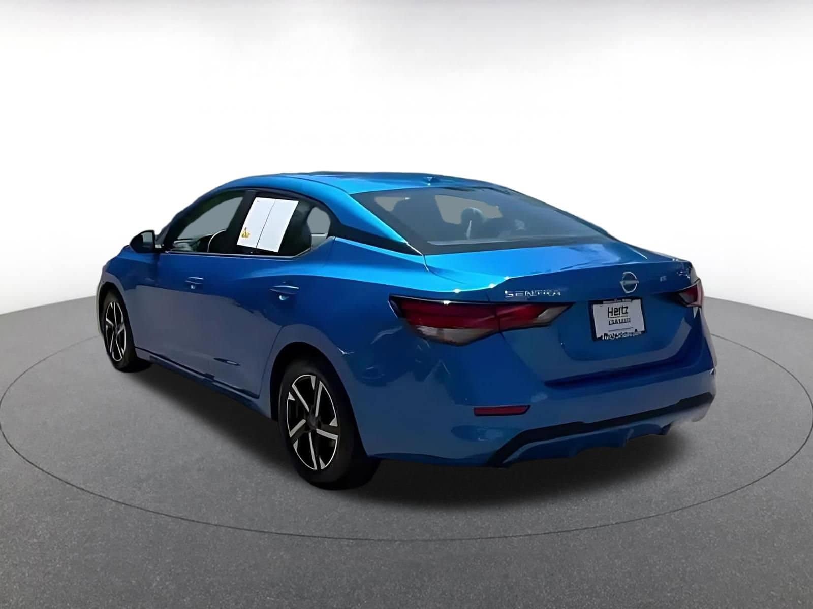 Thumbnail: 2025 Nissan Sentra - 4