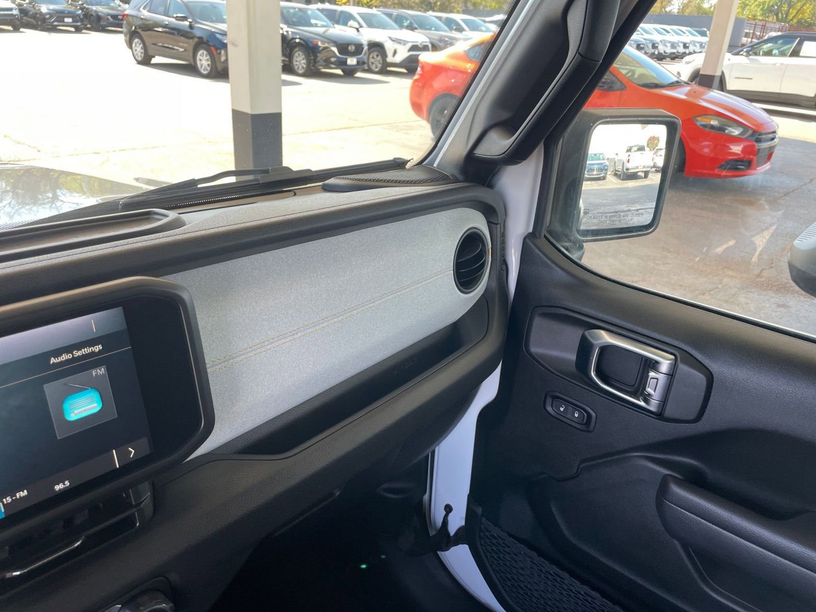 Thumbnail: 2025 Jeep Wrangler - 34