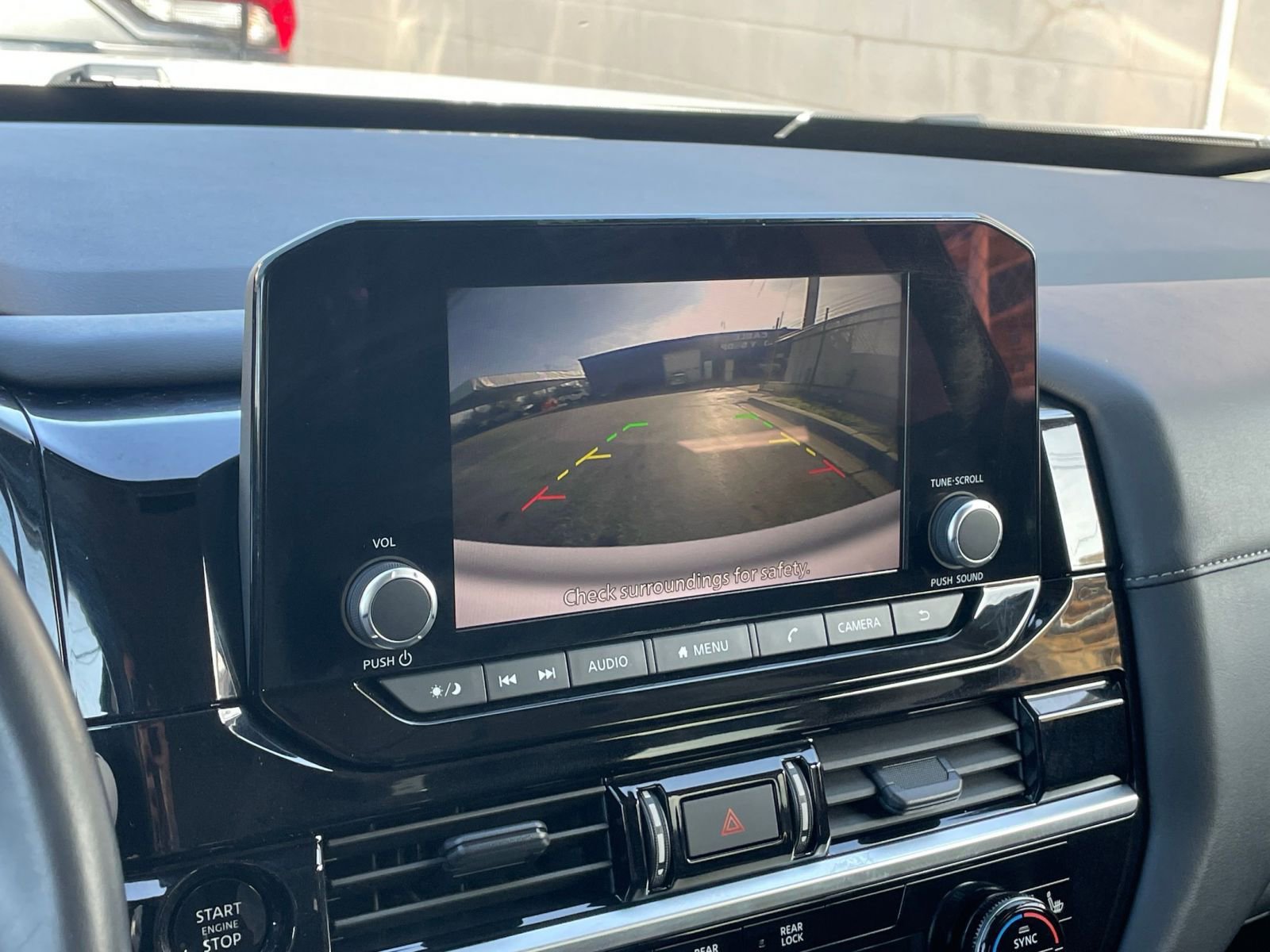 Thumbnail: 2025 Nissan Pathfinder - 17