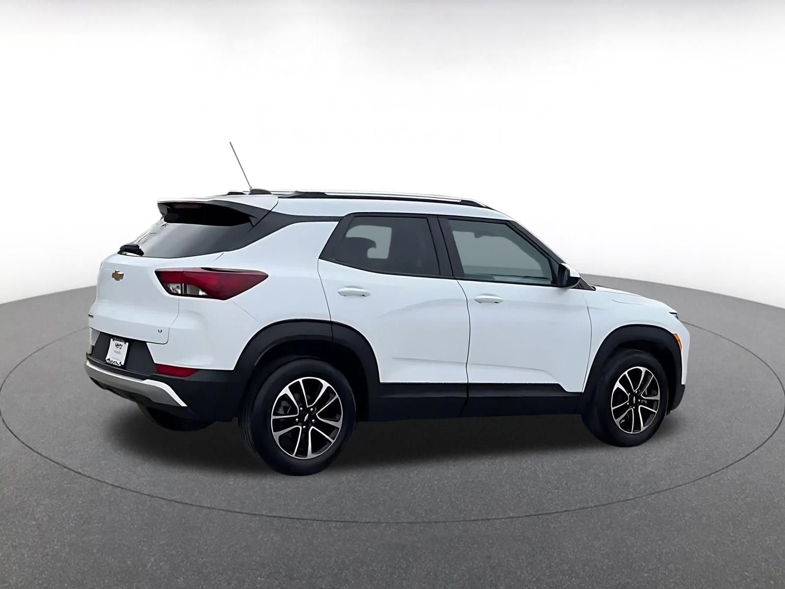 Thumbnail: 2025 Chevrolet TrailBlazer - 15