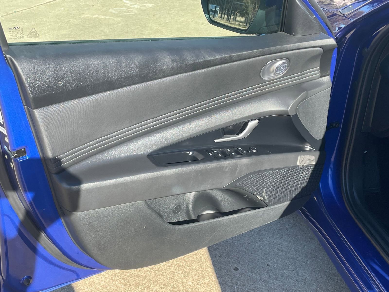 Thumbnail: 2025 Hyundai Elantra - 18