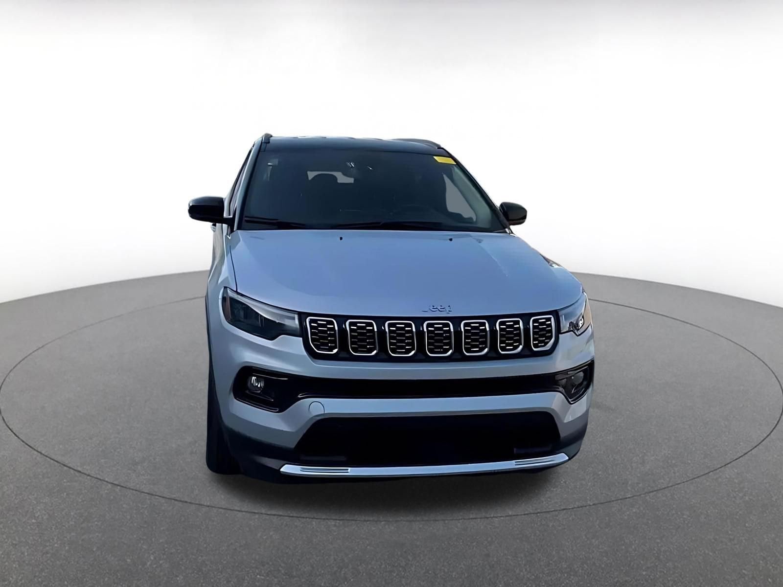 Thumbnail: 2025 Jeep Compass - 3