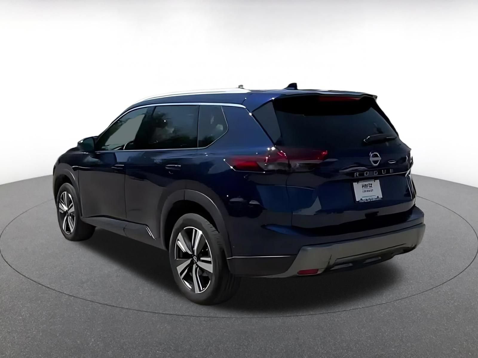 Thumbnail: 2026 Nissan Rogue - 10