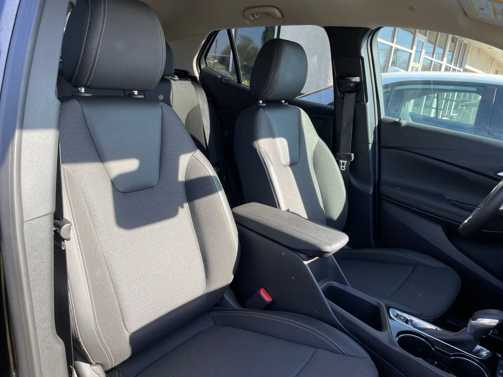 Thumbnail: 2025 Buick Encore GX - 35