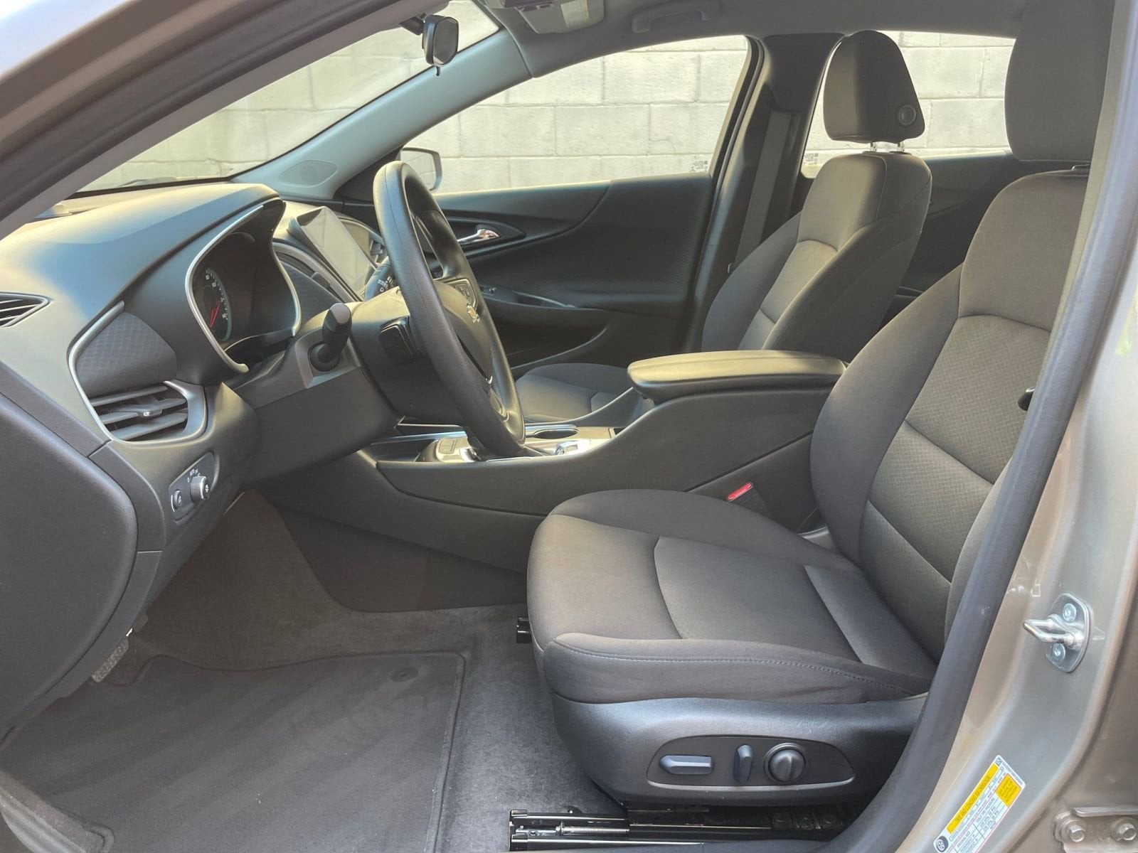 Thumbnail: 2024 Chevrolet Malibu - 27