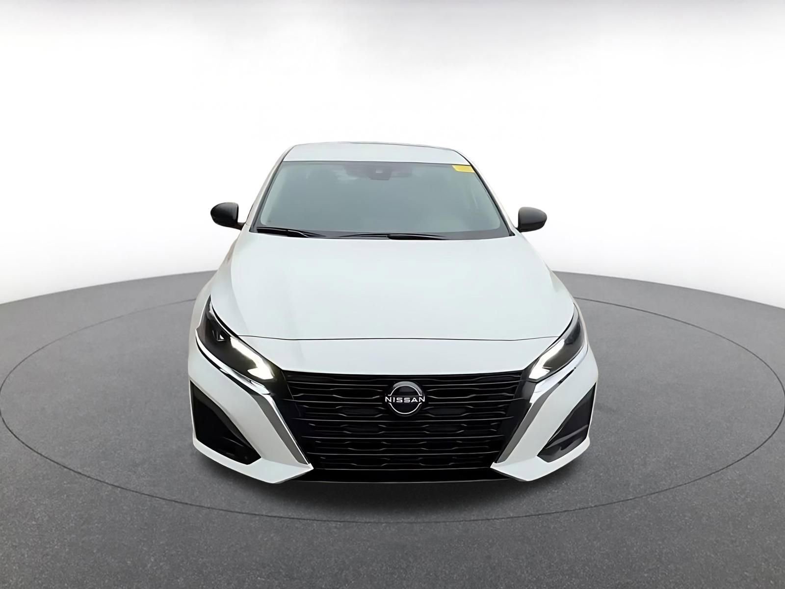 Thumbnail: 2025 Nissan Altima - 4