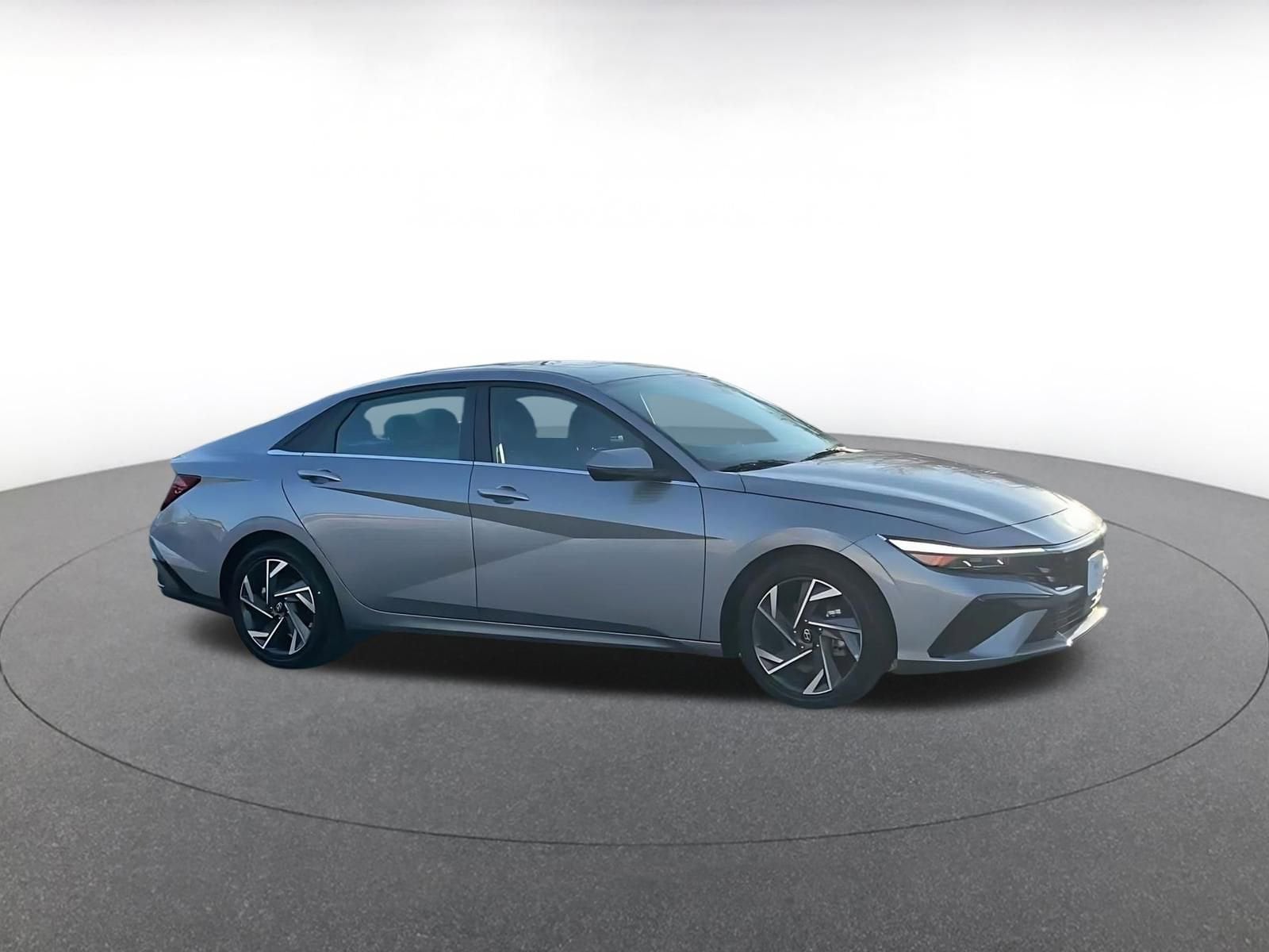 Thumbnail: 2025 Hyundai Elantra - 2