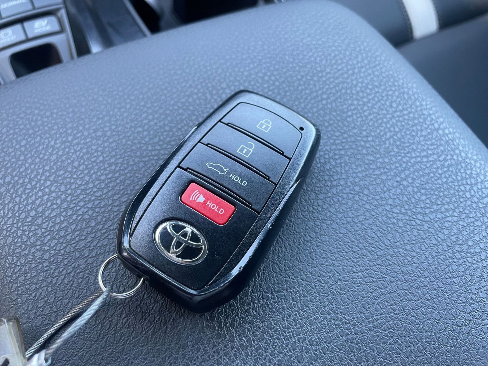 Thumbnail: 2025 Toyota Camry - 22