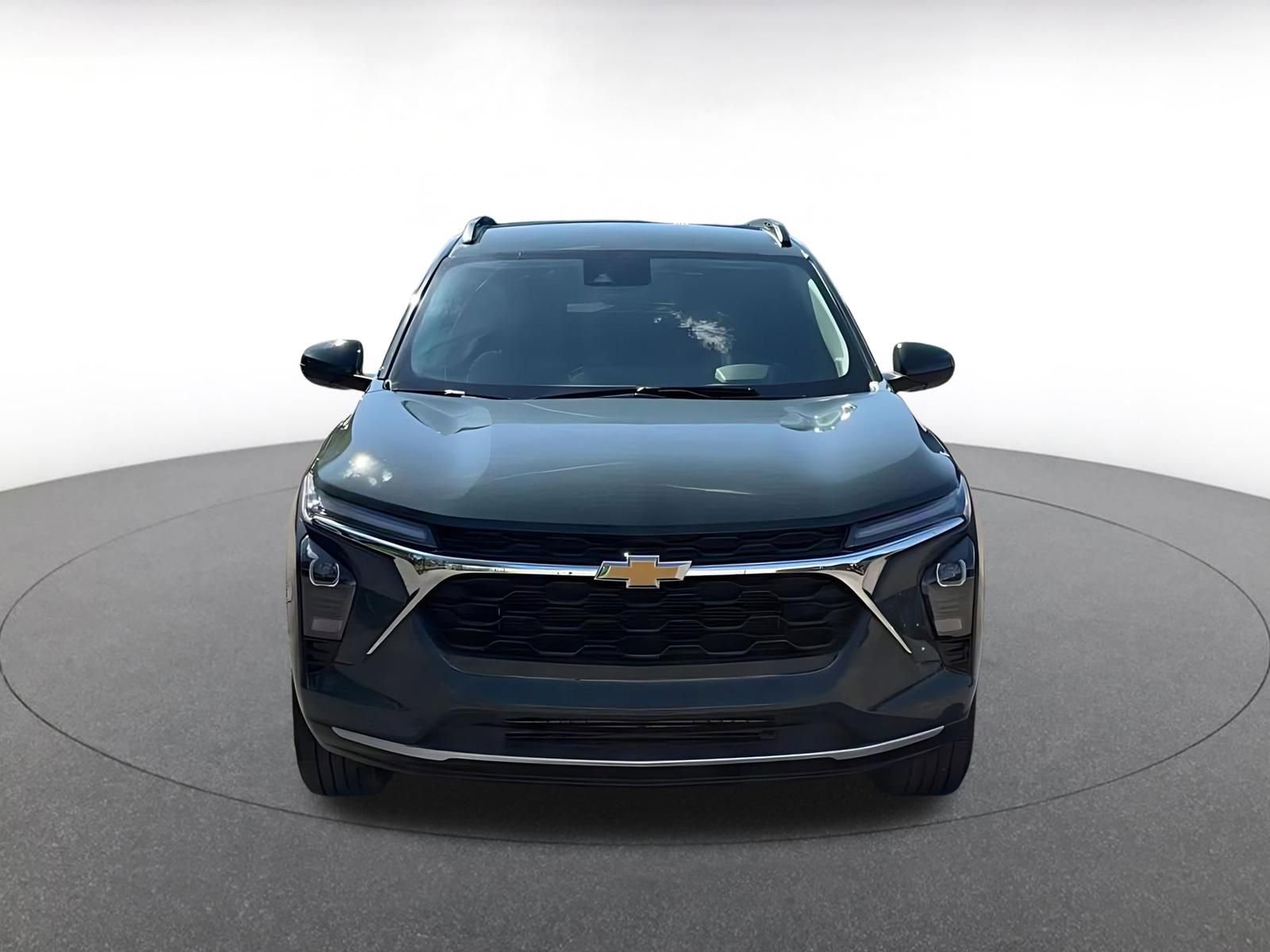 Thumbnail: 2025 Chevrolet Trax - 4