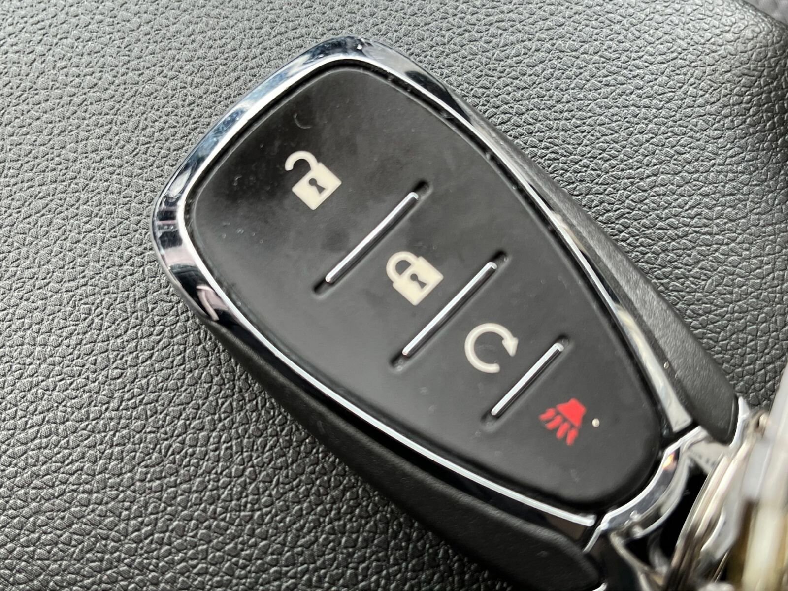 Thumbnail: 2025 Chevrolet Trax - 22