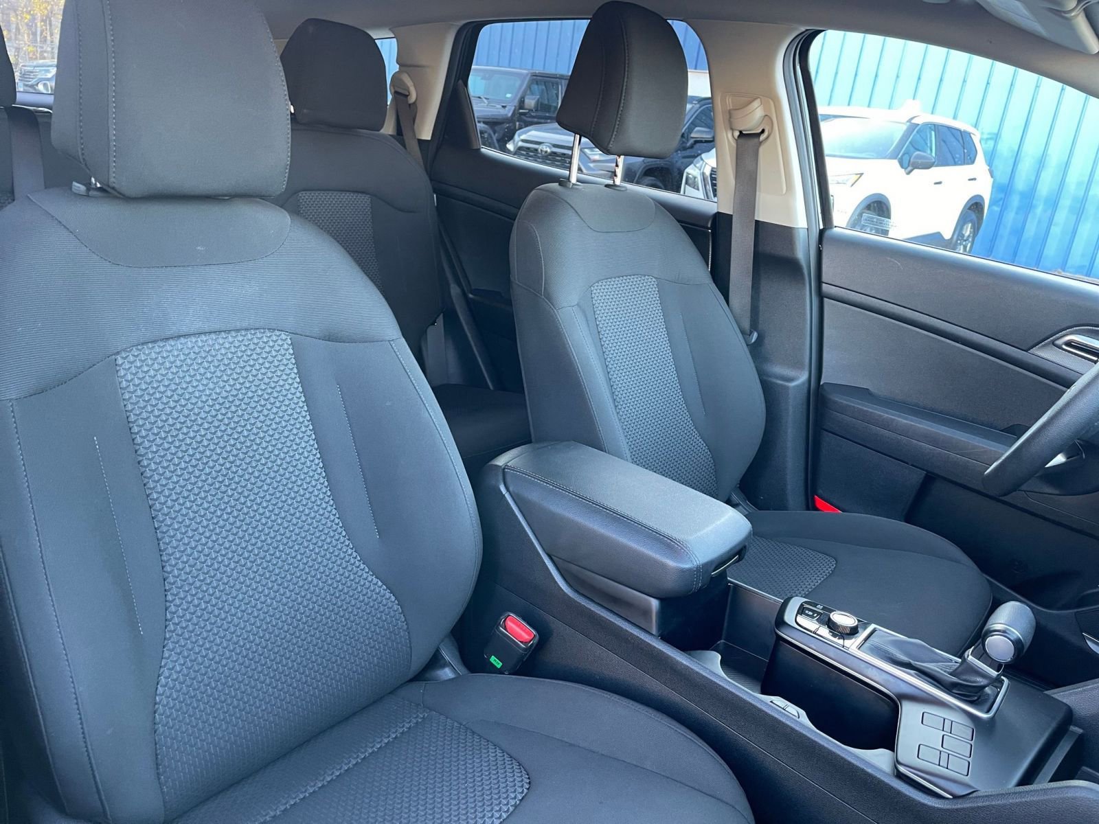 Thumbnail: 2025 Kia Sportage - 35