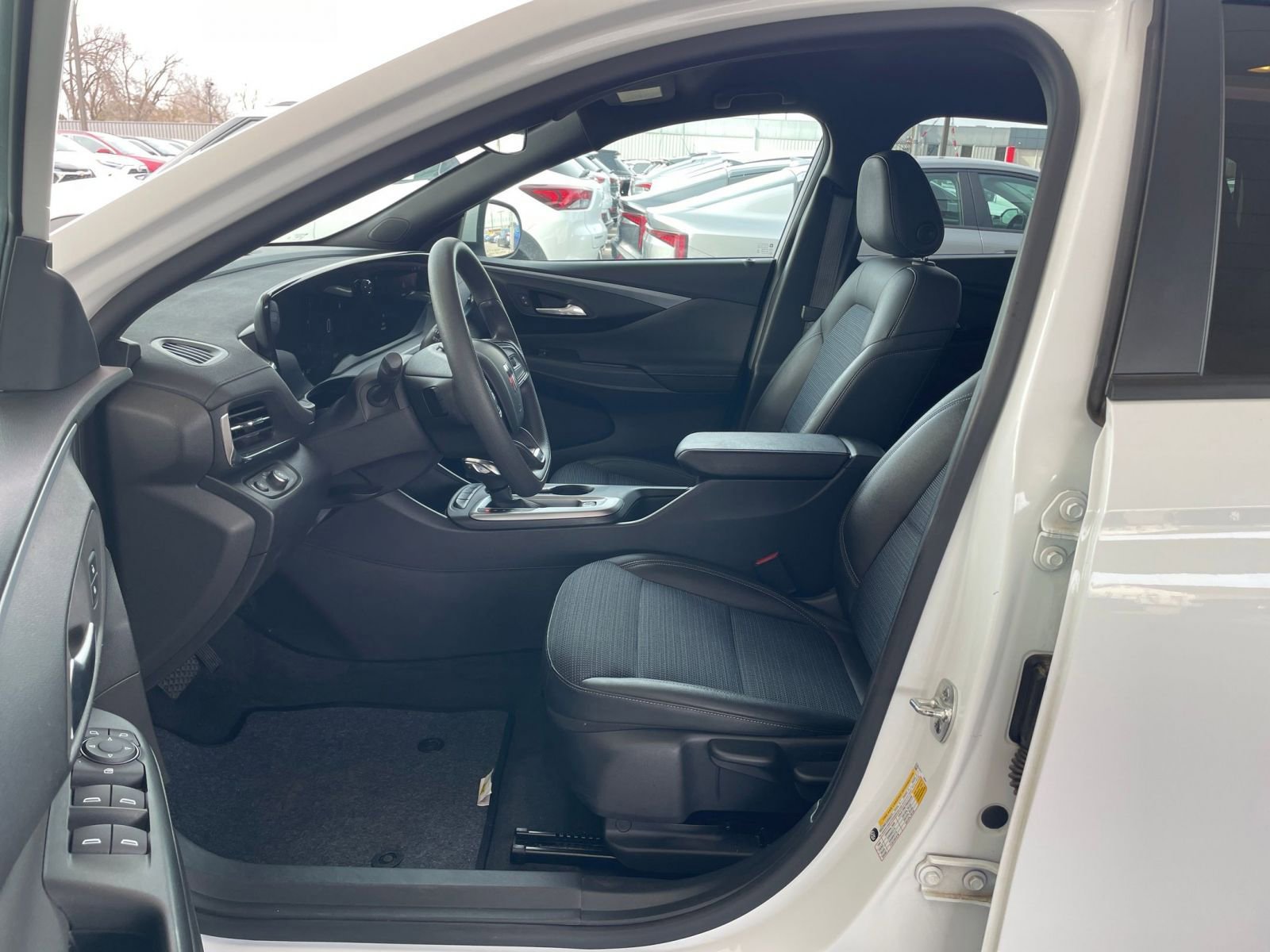 Thumbnail: 2025 Buick Envista - 25