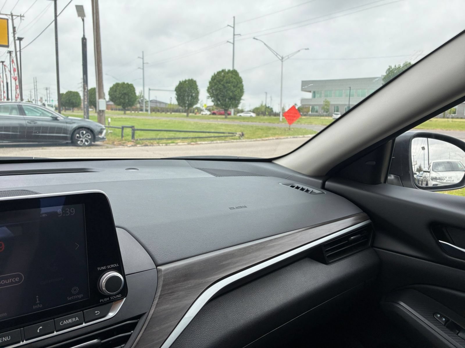 Thumbnail: 2025 Nissan Altima - 30