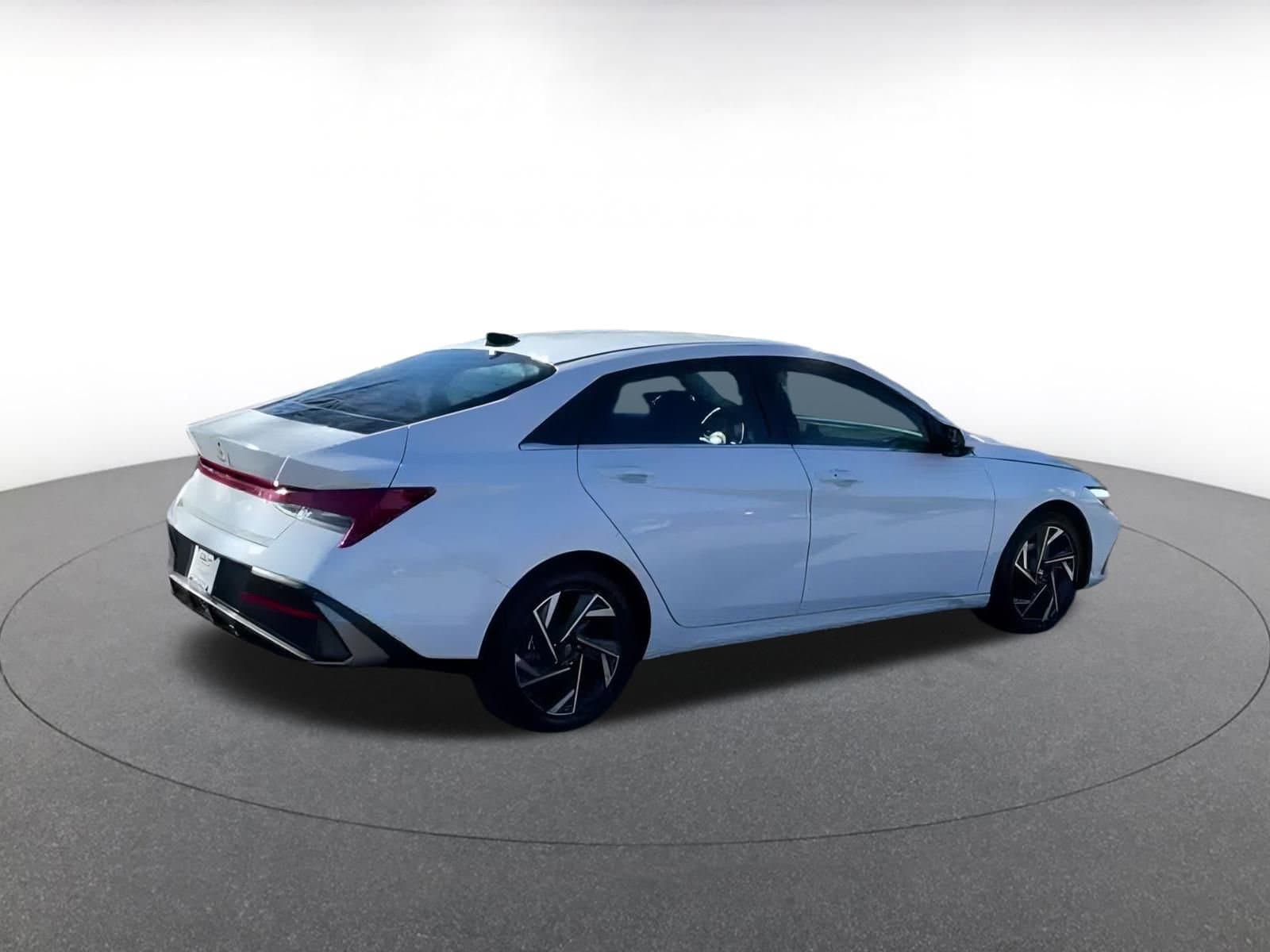 Thumbnail: 2025 Hyundai Elantra - 12