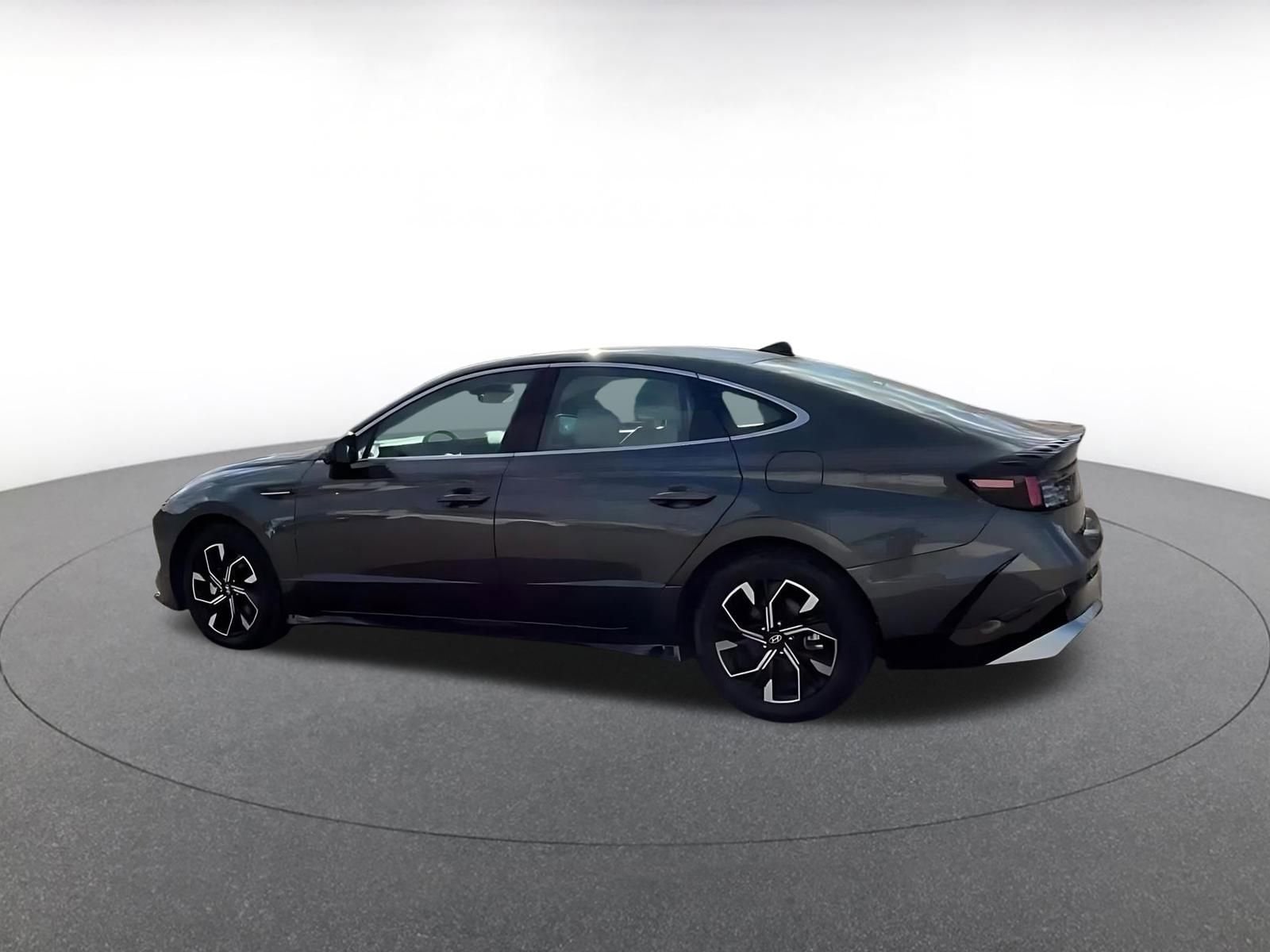 Thumbnail: 2025 Hyundai Sonata - 9