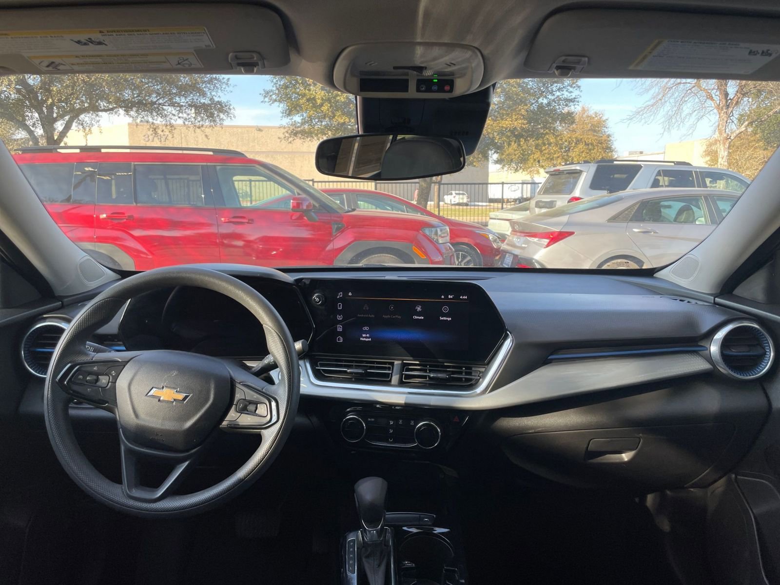 Thumbnail: 2025 Chevrolet Trax - 34