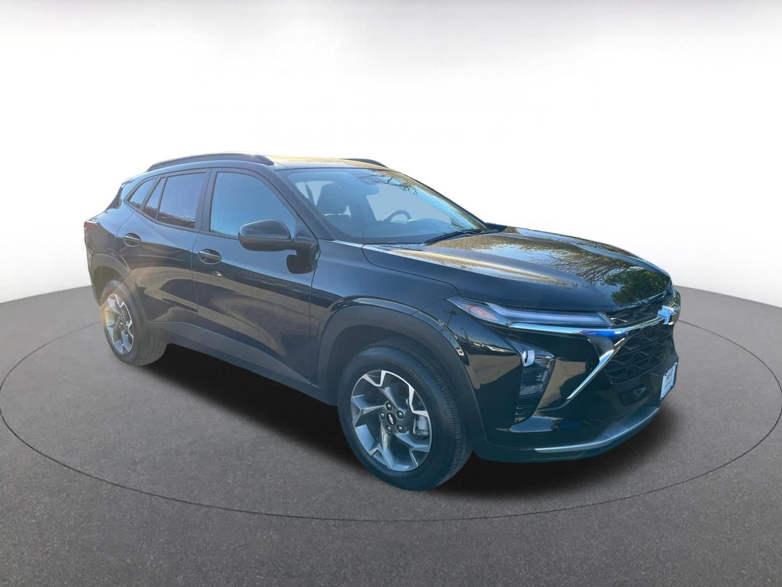 Thumbnail: 2025 Chevrolet Trax - 1