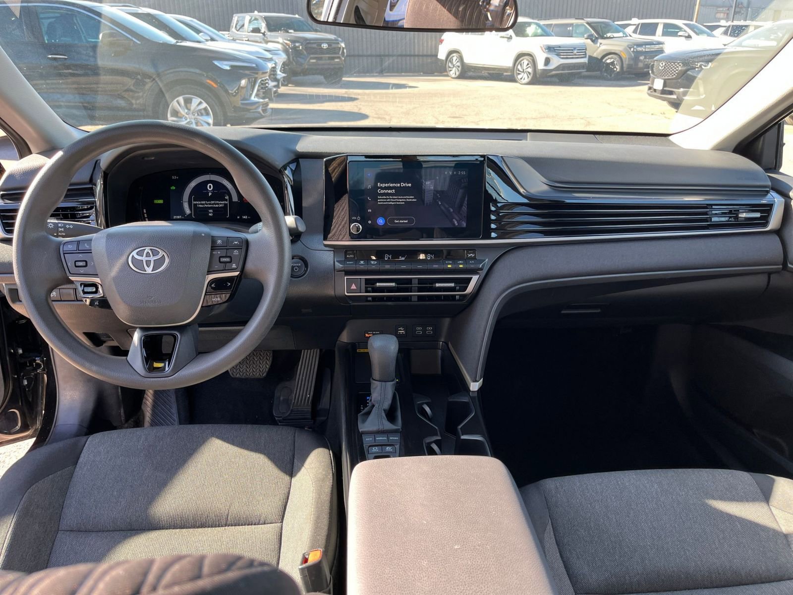 Thumbnail: 2025 Toyota Camry - 32