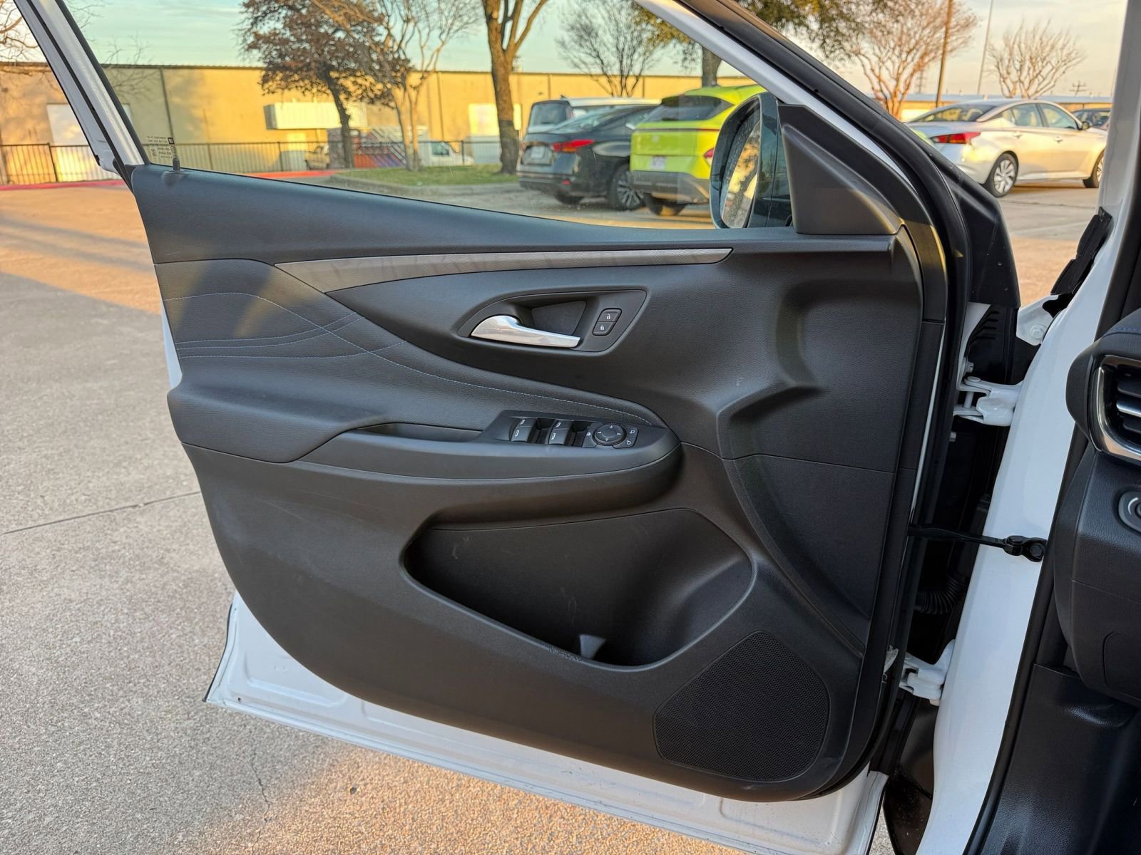 Thumbnail: 2025 Buick Envista - 18