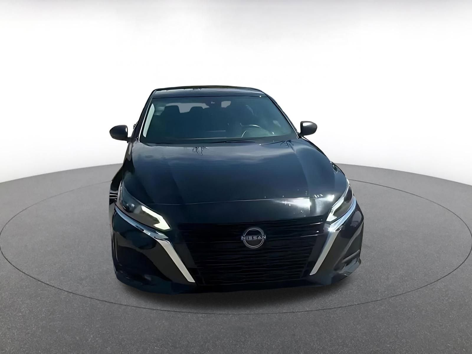 Thumbnail: 2025 Nissan Altima - 4