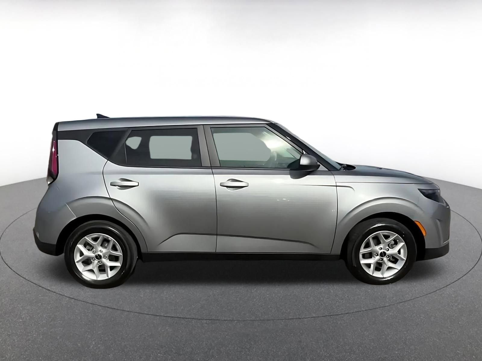 Thumbnail: 2025 Kia Soul - 16