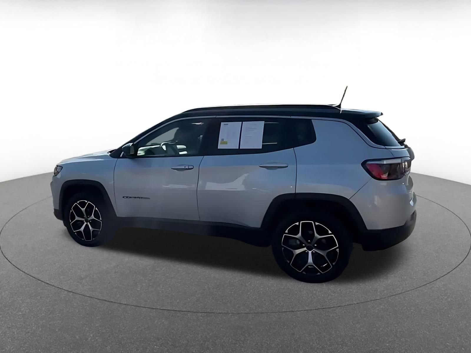 Thumbnail: 2025 Jeep Compass - 8