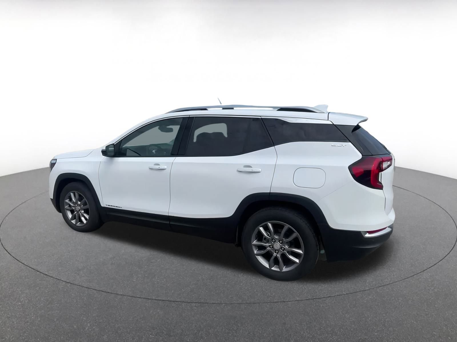 Thumbnail: 2023 GMC Terrain - 10