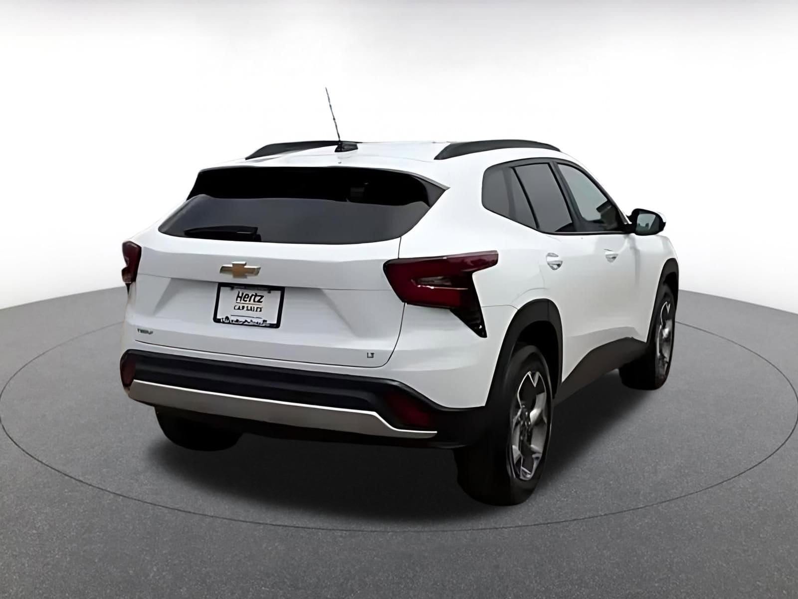 Thumbnail: 2025 Chevrolet Trax - 14