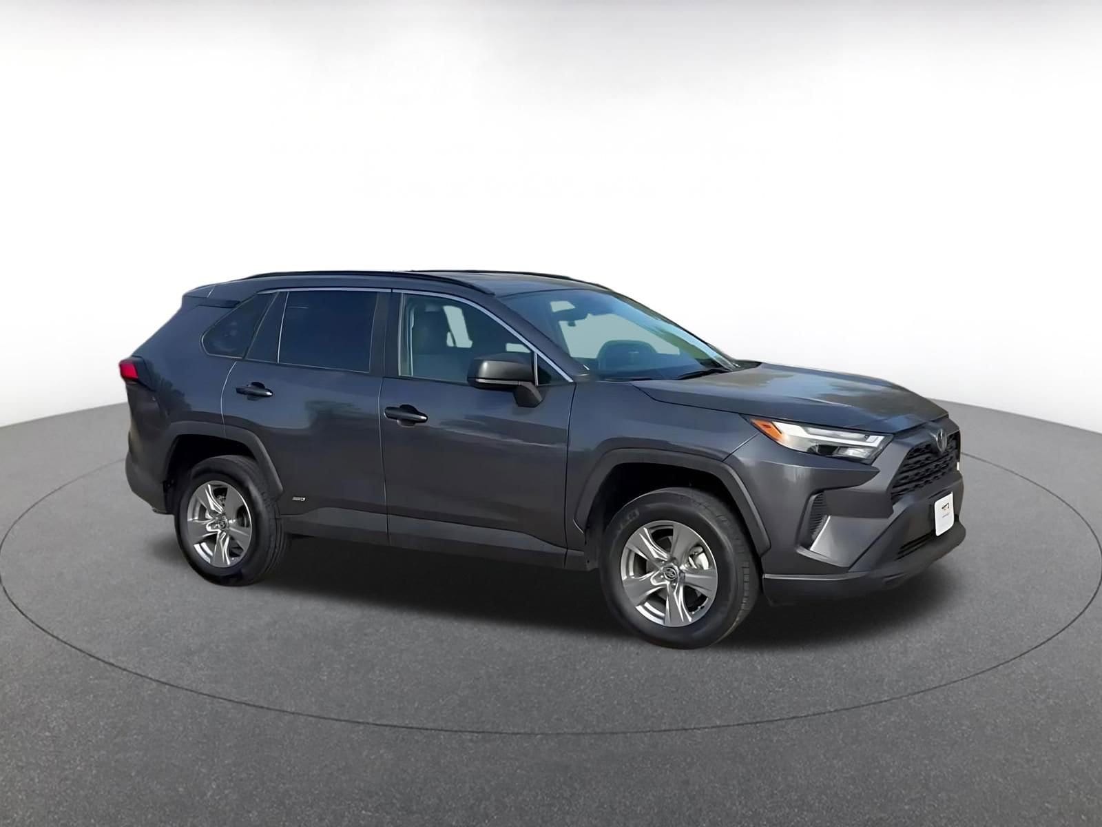 Thumbnail: 2025 Toyota RAV4 - 2