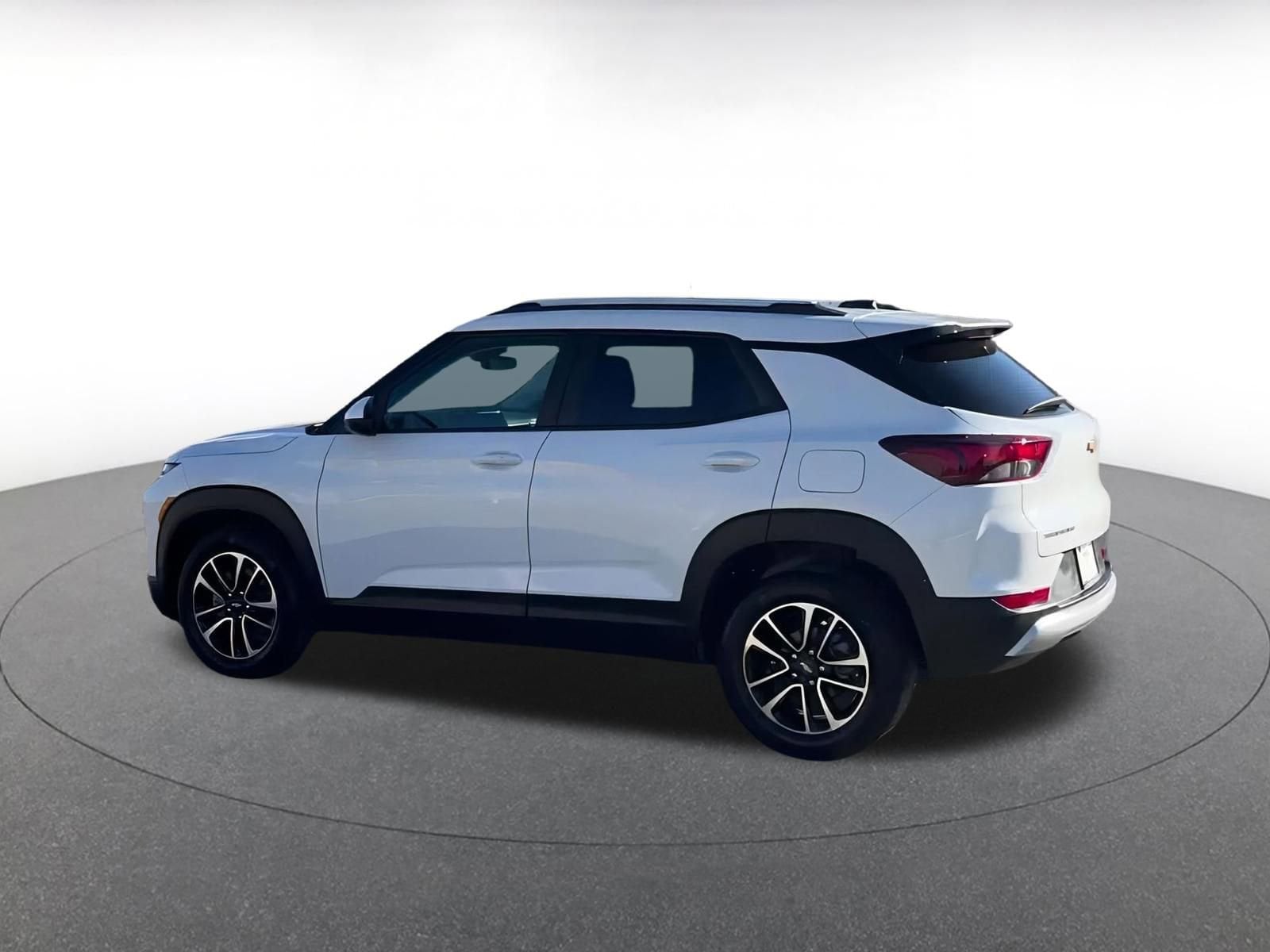 Thumbnail: 2025 Chevrolet TrailBlazer - 10