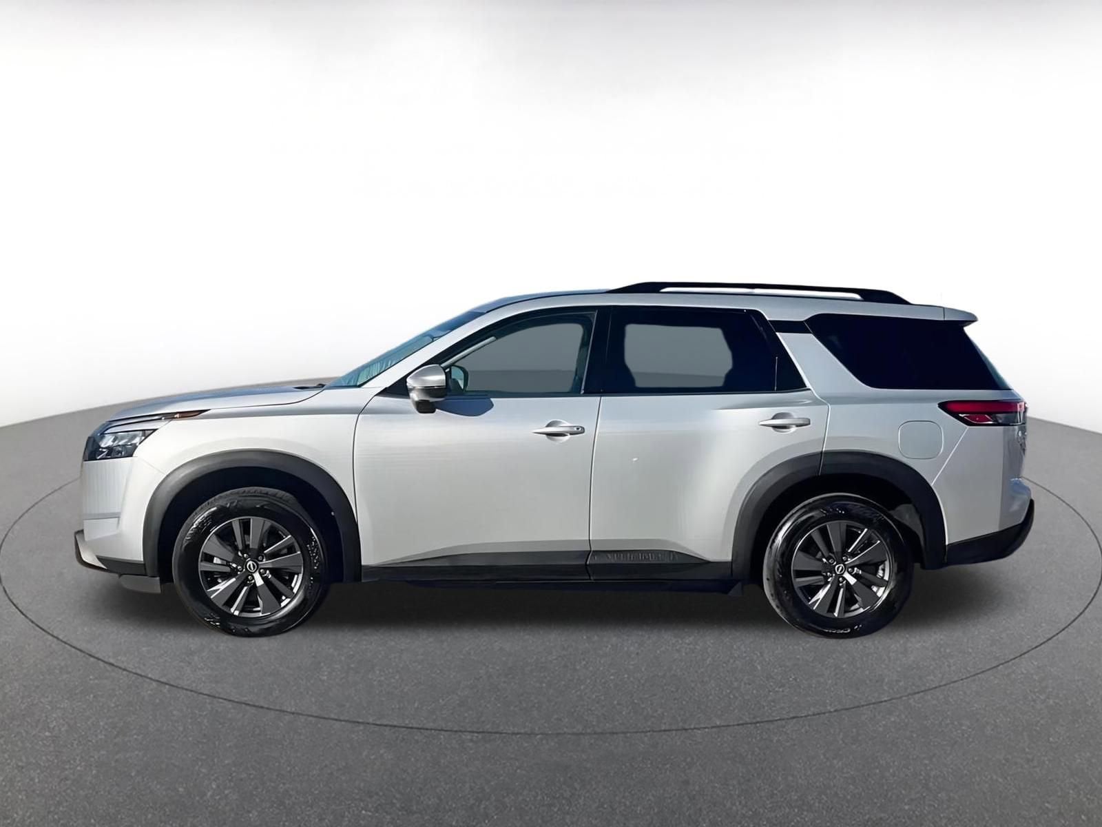 Thumbnail: 2025 Nissan Pathfinder - 9