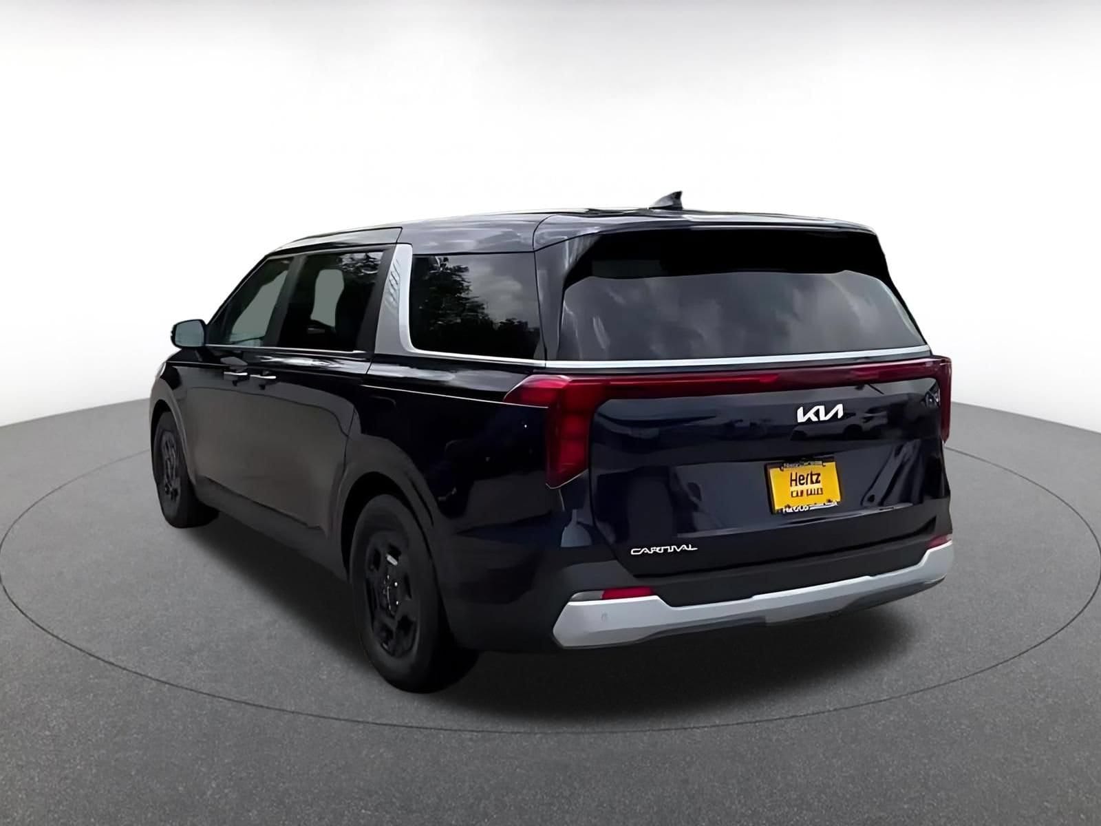 Thumbnail: 2026 Kia Carnival - 10