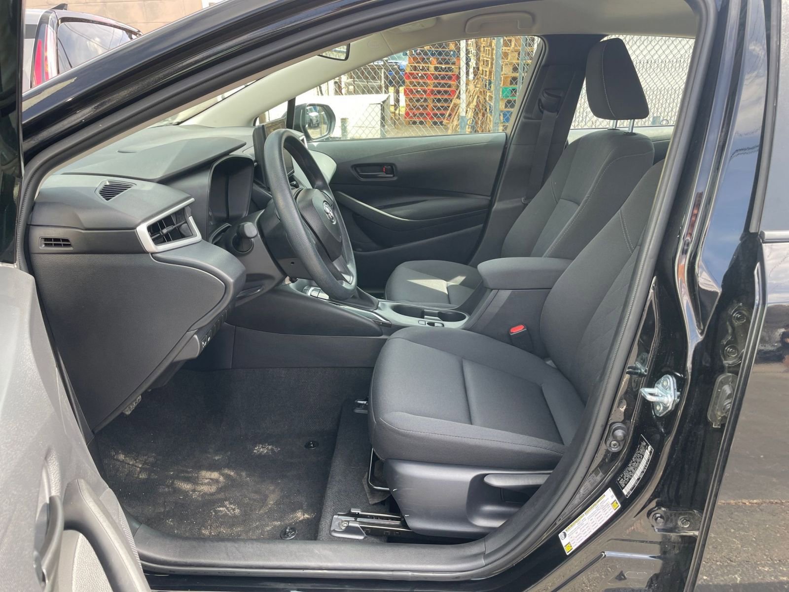 Thumbnail: 2025 Toyota Corolla - 25