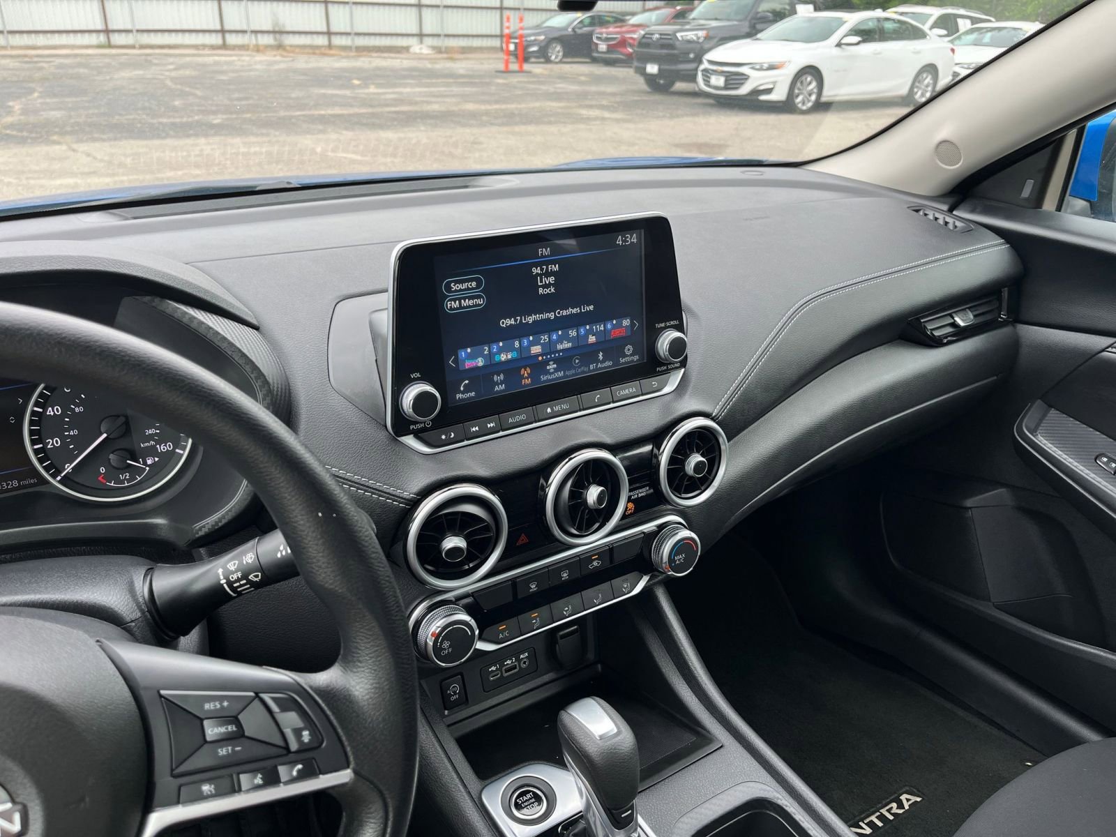 2024 Nissan Sentra SV 18